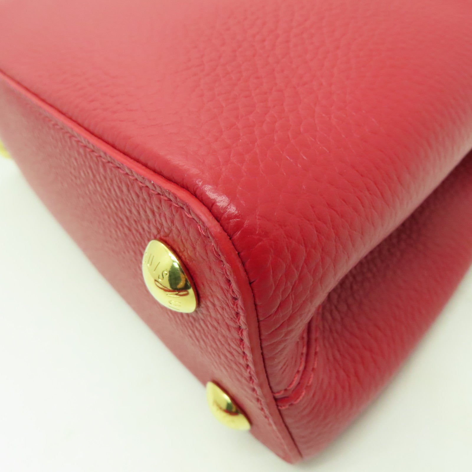 LOUIS VUITTON Taurillon皮革Capucines BB金扣手挽肩背兩用袋紅色