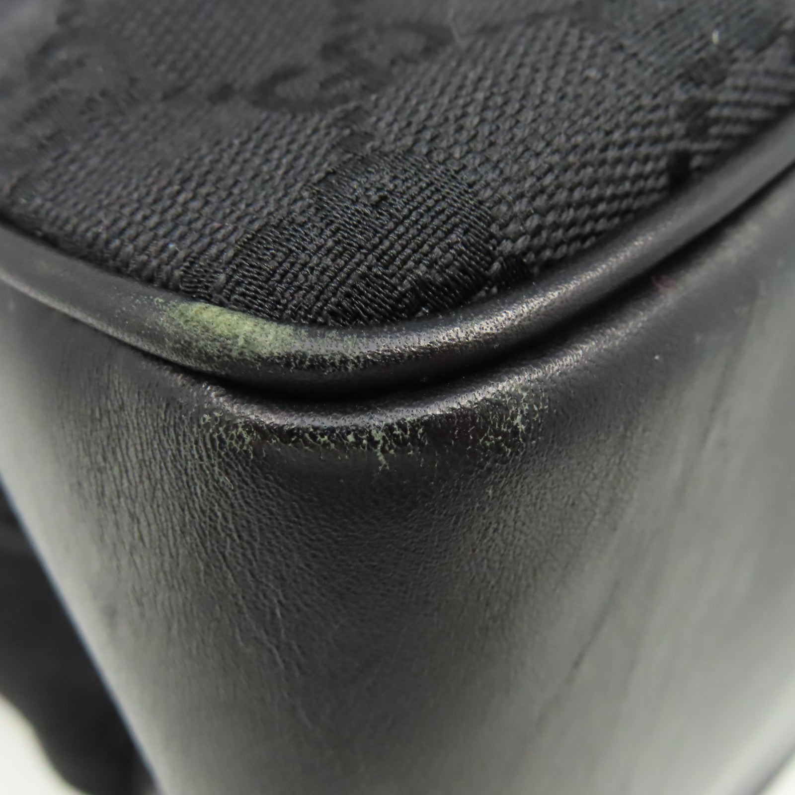 GUCCI GG帆布Shoulder Bag肩背袋黑色