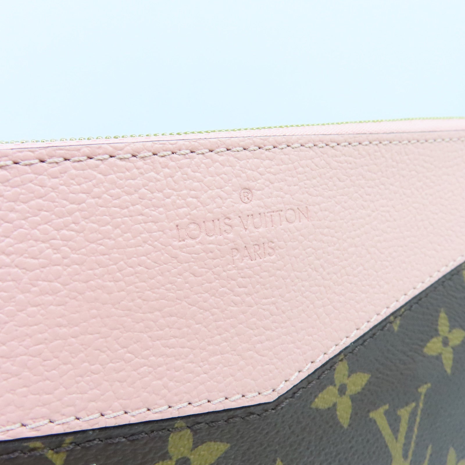 LOUIS VUITTON 【激減優惠】Monogram Daily Pouch金扣手拿包啡色/粉紅色