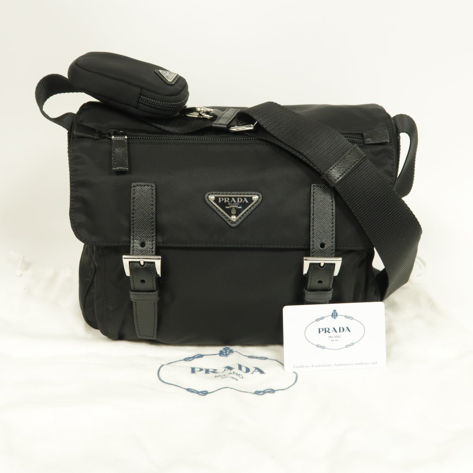 PRADA 尼龍Re-Nylon Shoulder Bag銀扣肩背袋黒色