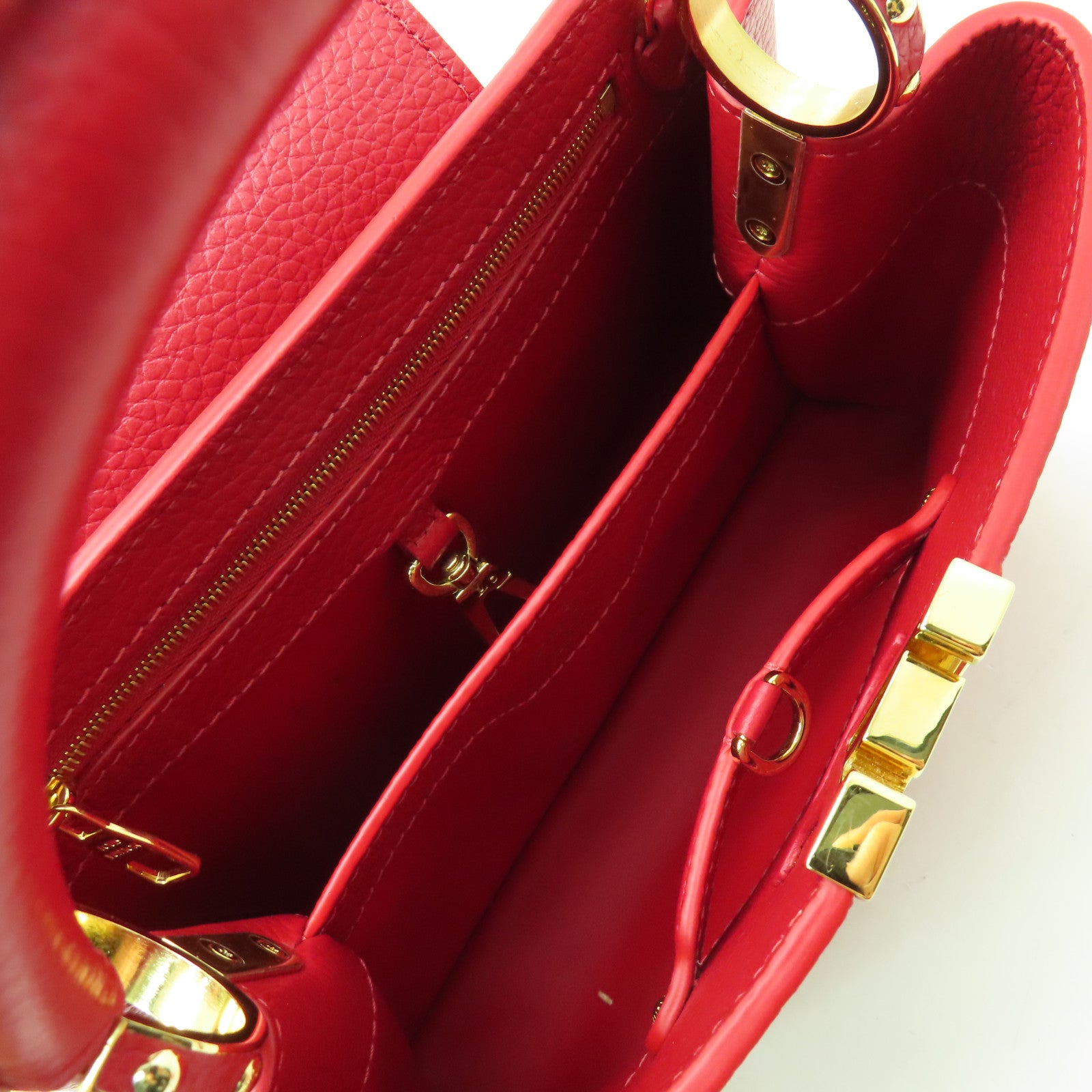 LOUIS VUITTON Taurillon皮革Capucines BB金扣手挽肩背兩用袋紅色