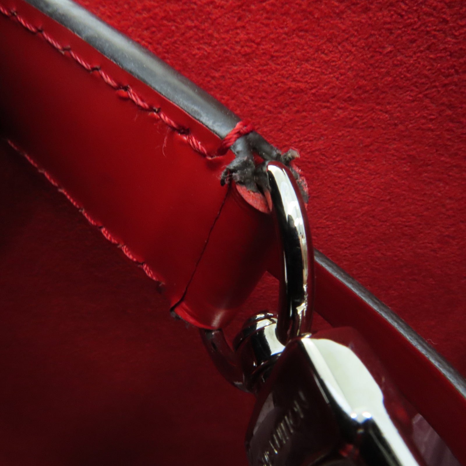 LOUIS VUITTON Epi Neo Noe MM silver buckle handle shoulder bag dual-use blue