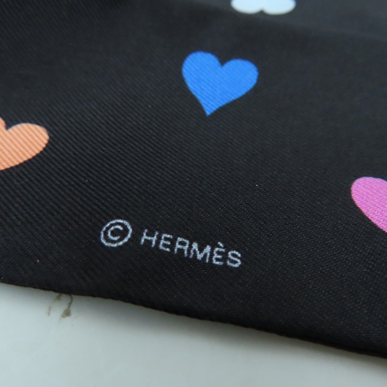 HERMES 絲質Twilly絲巾黑色彩色