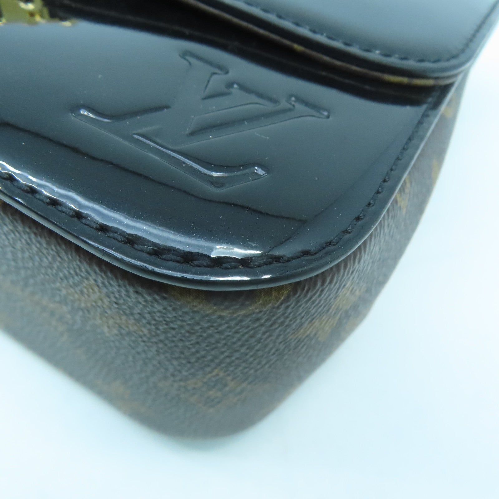 LOUIS VUITTON Monogram Vernis CherryWood BB金扣手挽肩背兩用袋黑色