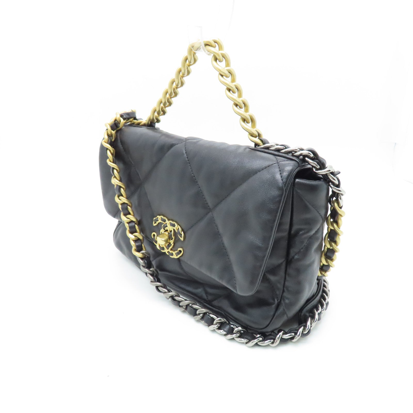 CHANEL rhombic sheepskin leather Chanel 19 Small gold buckle chain shoulder bag black