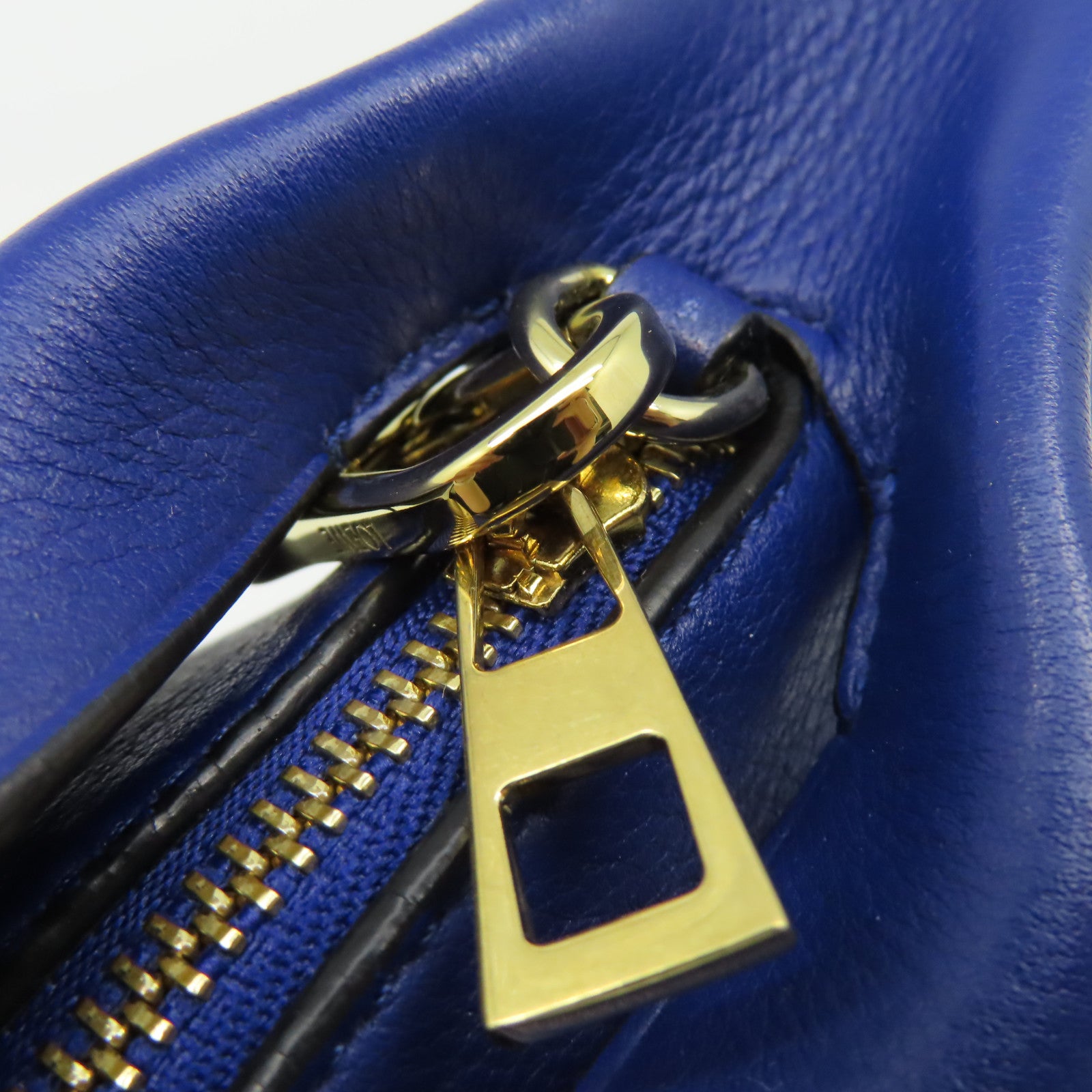 LOEWE 牛皮皮革Bunny Star Mini Bag金扣肩背袋寶藍色