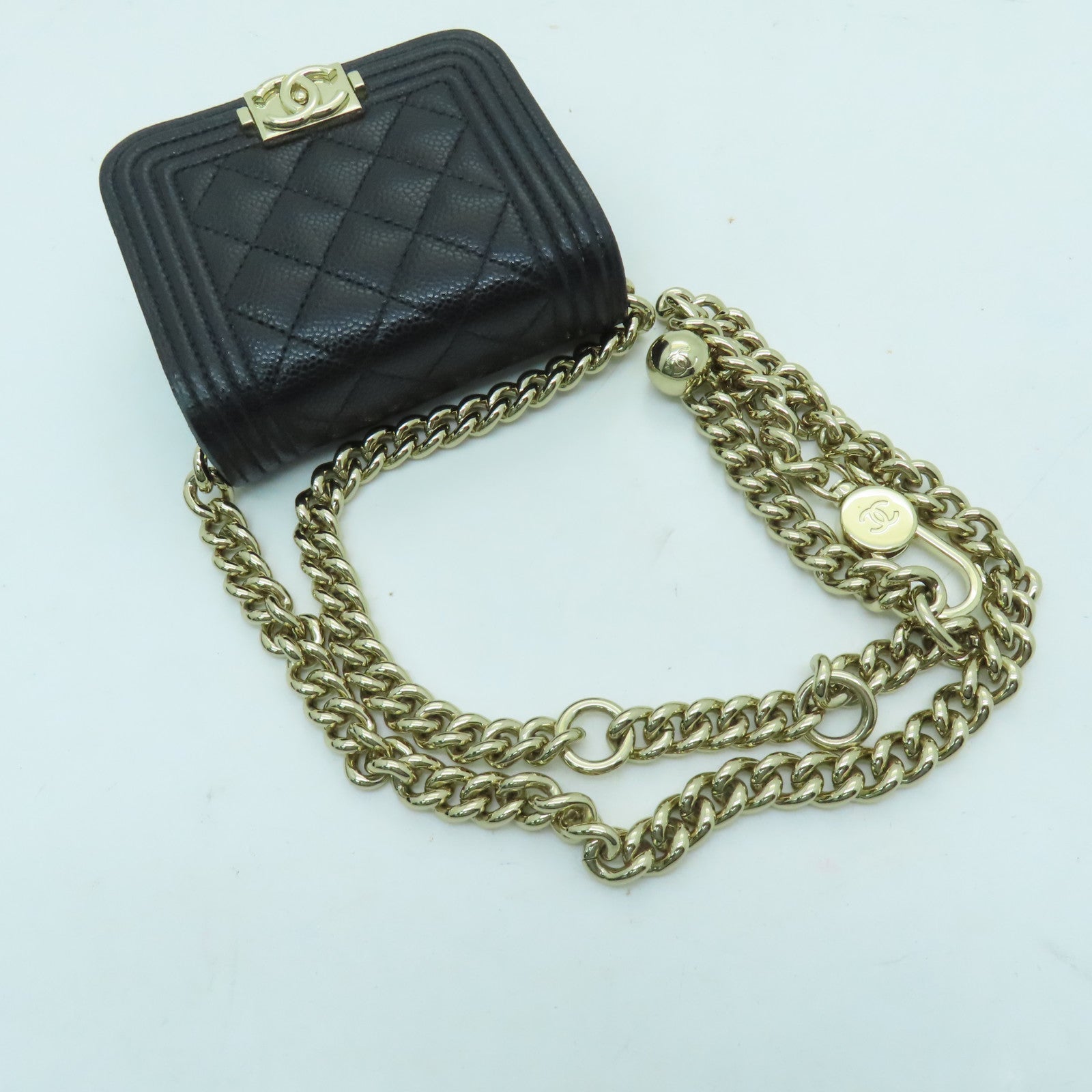 CHANEL 菱格Caviar皮革Chain Shoulder金扣鏈帶肩背袋黑色