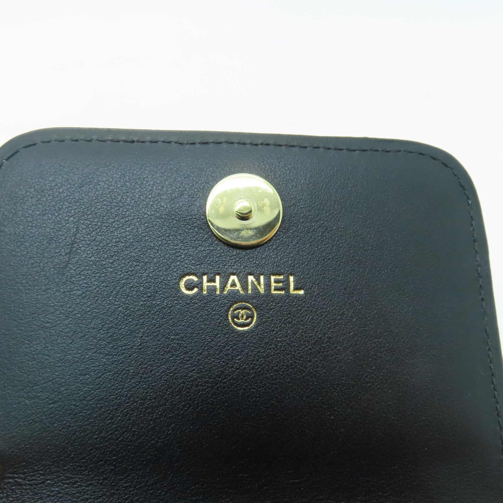 CHANEL 菱格Caviar皮革Chain Shoulder金扣鏈帶肩背袋黑色