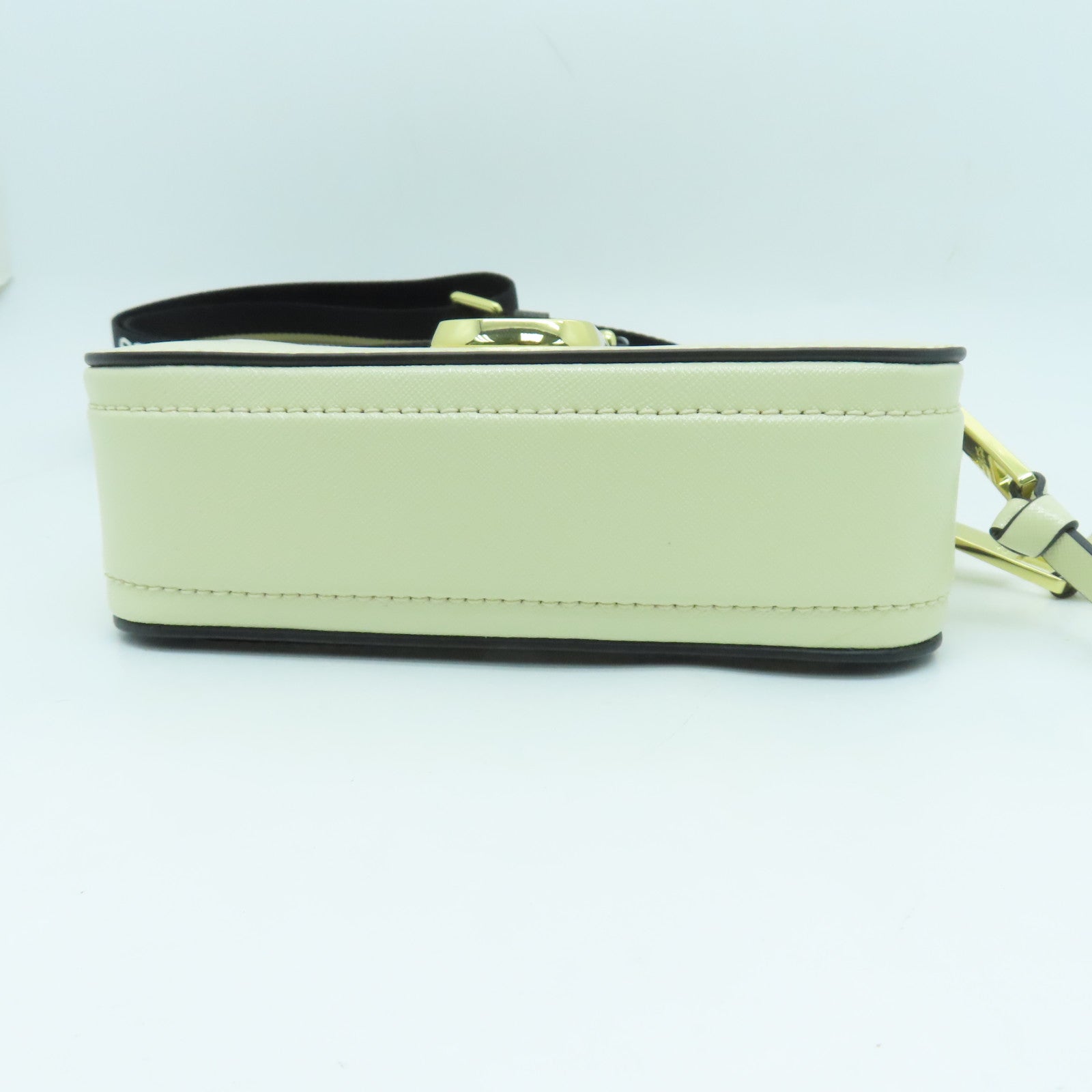 MARC JACOBS PVC Shoulder Bag金扣鏈帶肩背袋米白色/累色