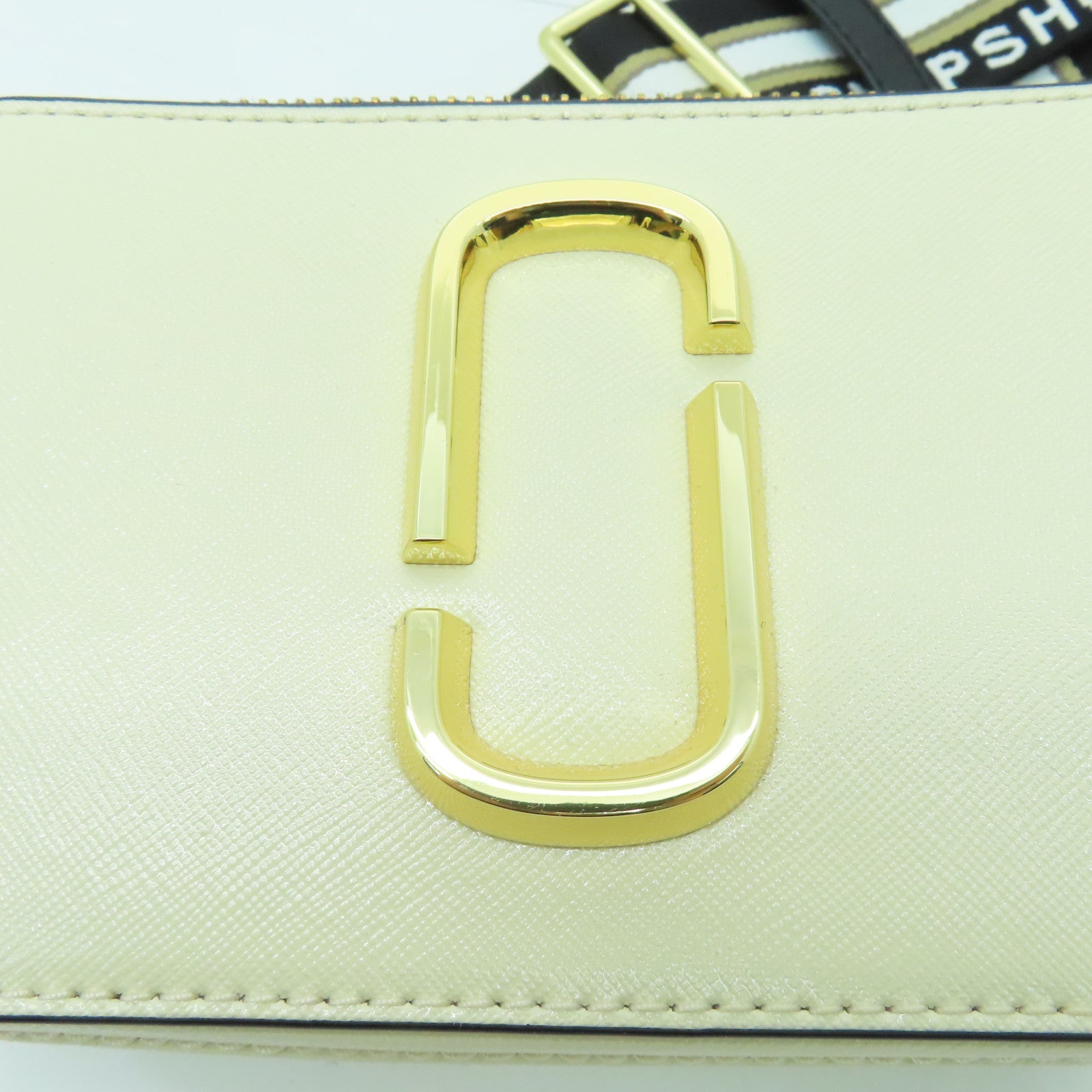 MARC JACOBS PVC Shoulder Bag金扣鏈帶肩背袋米白色/累色