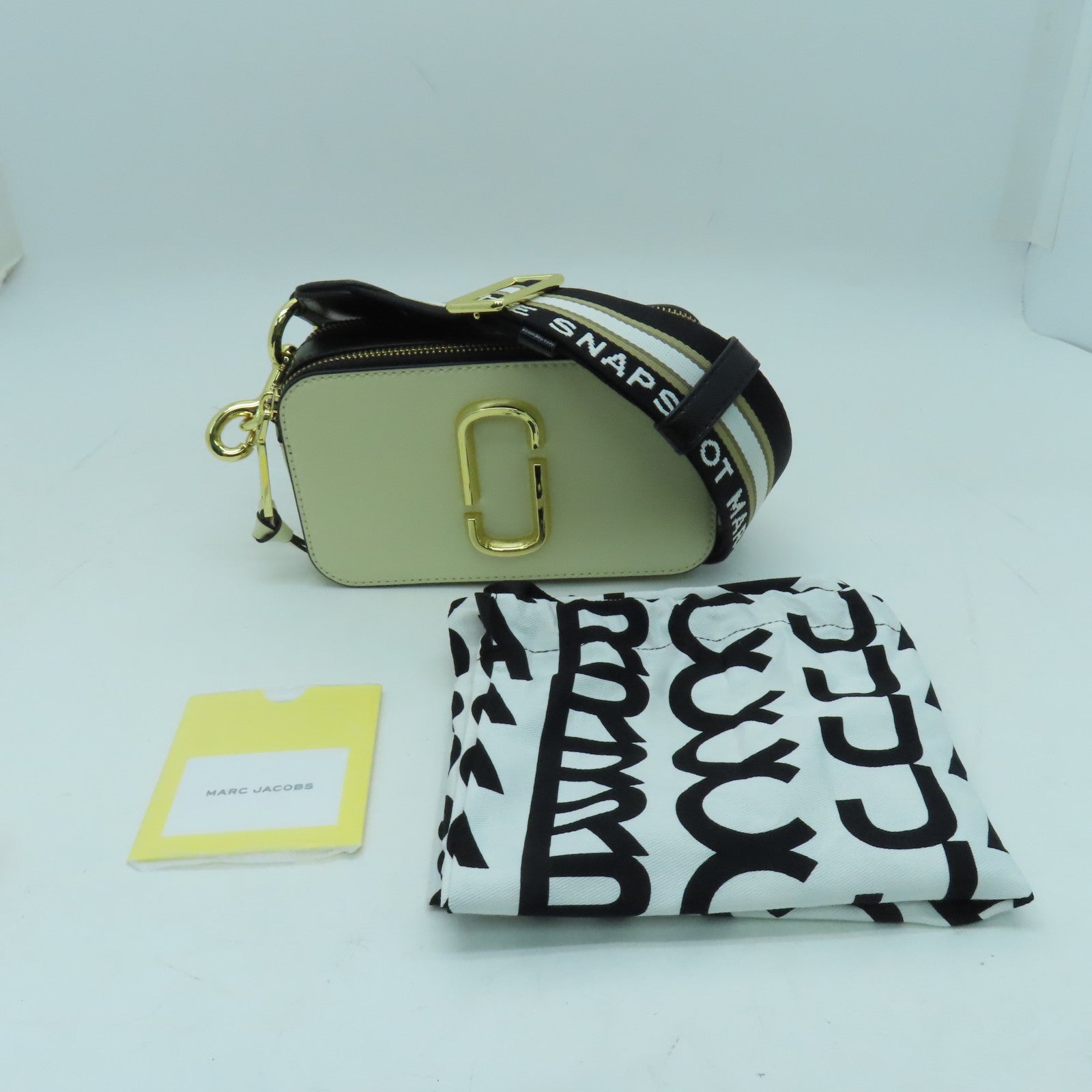 MARC JACOBS PVC Shoulder Bag Gold Buckle Chain Belt Shoulder Bag