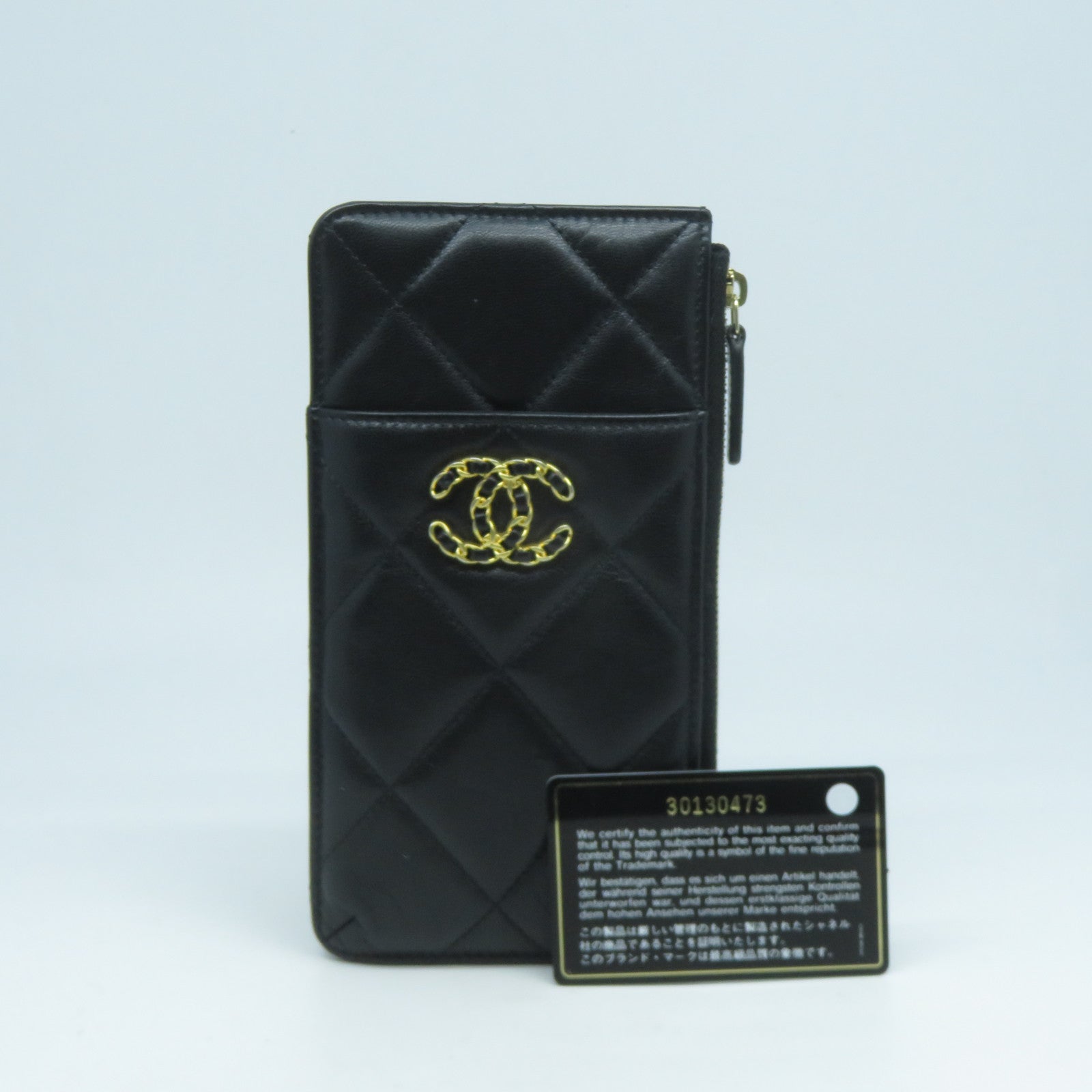 CHANEL 菱格牛皮皮革Pouch金扣手拿包黑色