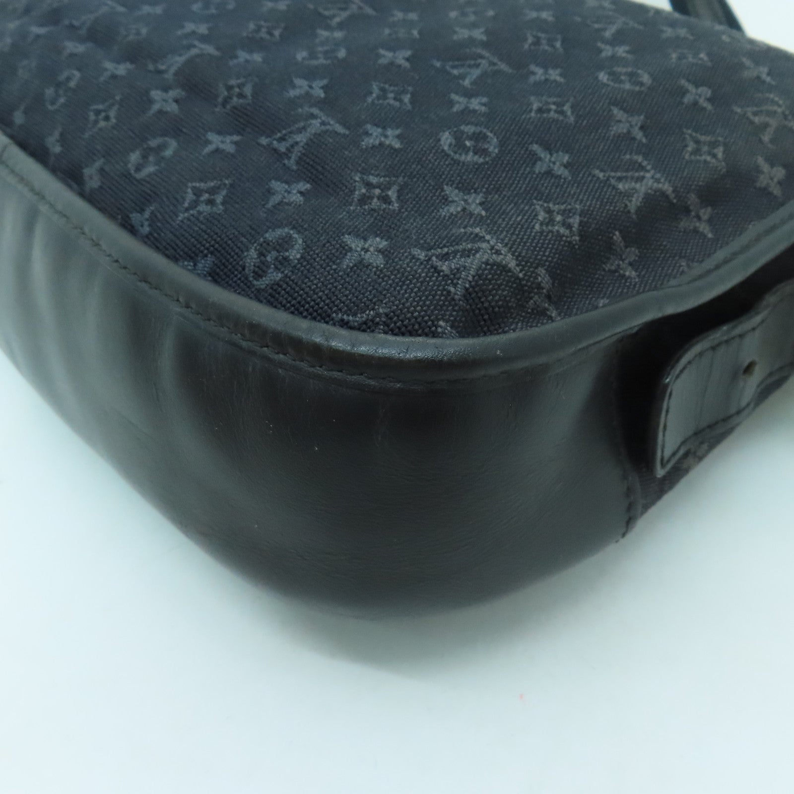 LOUIS VUITTON Monogram Mini Mini Belanger金扣肩背袋黑色