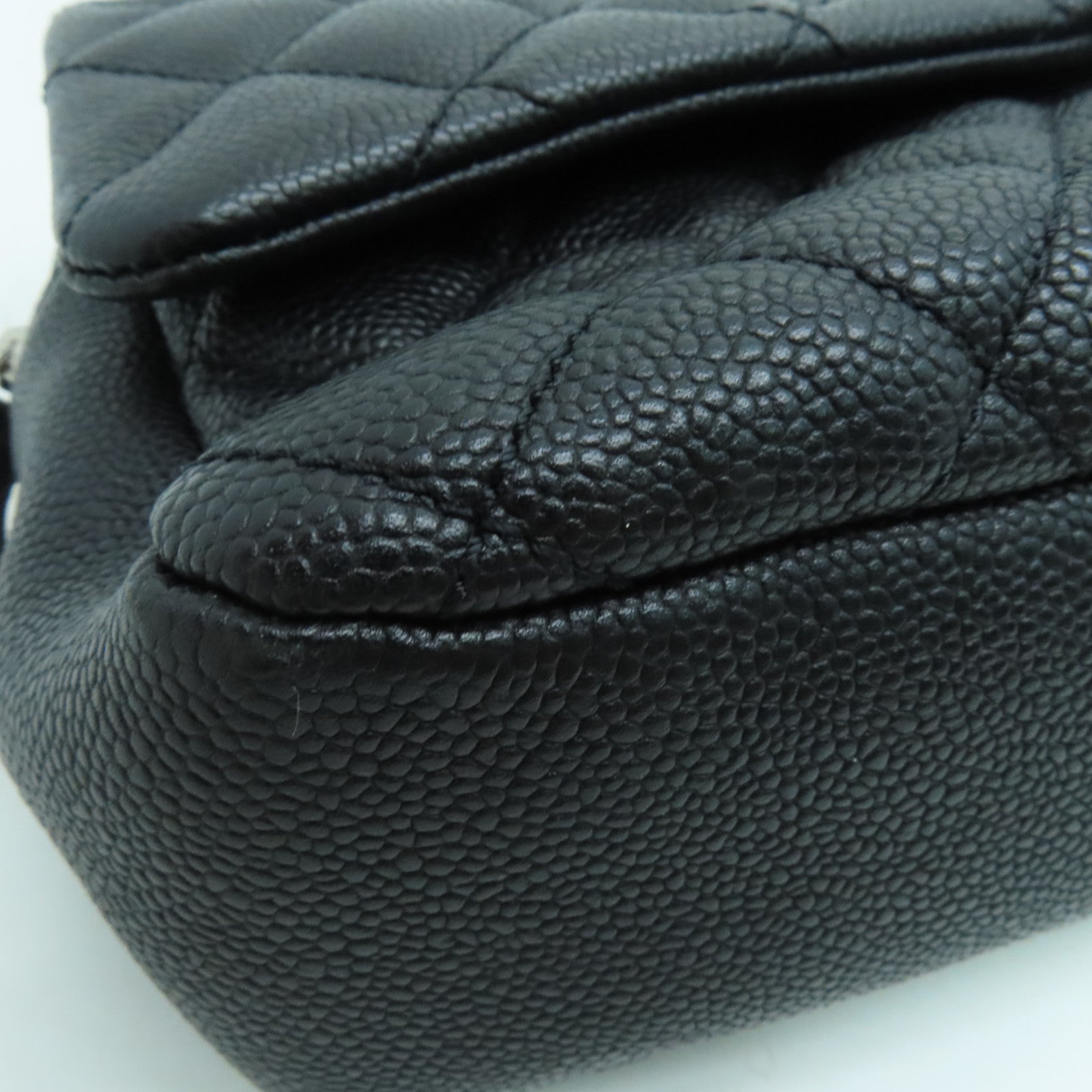 CHANEL 菱格Caviar皮革Chain Shoulder链带肩背袋银扣黑色
