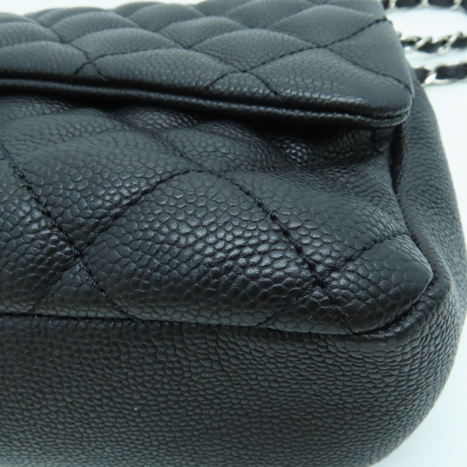 CHANEL 菱格Caviar皮革Chain Shoulder链带肩背袋银扣黑色