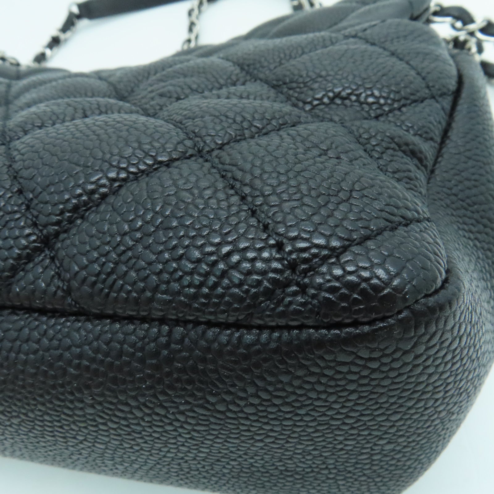 CHANEL 菱格Caviar皮革Chain Shoulder链带肩背袋银扣黑色