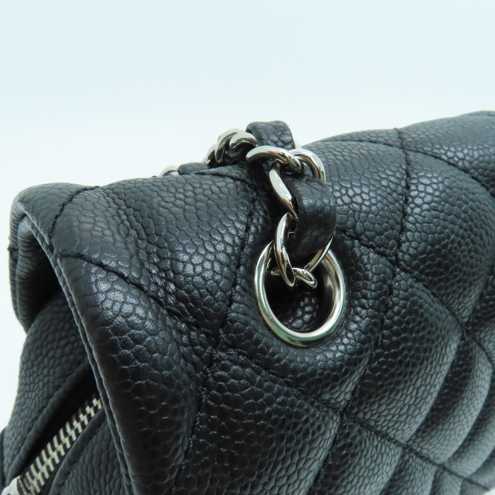 CHANEL 菱格Caviar皮革Chain Shoulder链带肩背袋银扣黑色