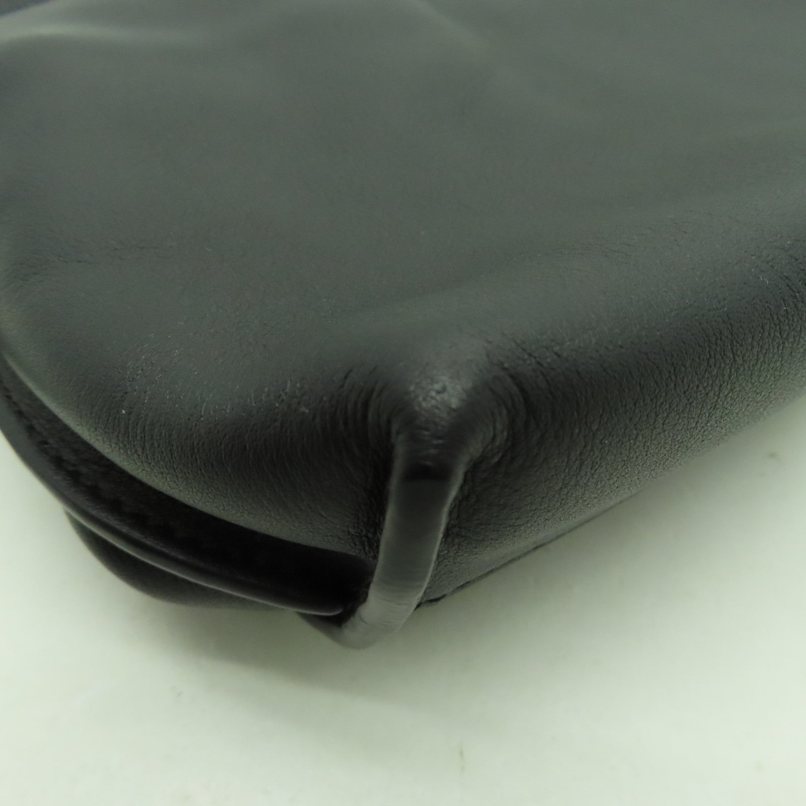 LOEWE 羊皮皮革Mini Flamenco Clutch With Chain金扣鏈帶肩背袋黑色