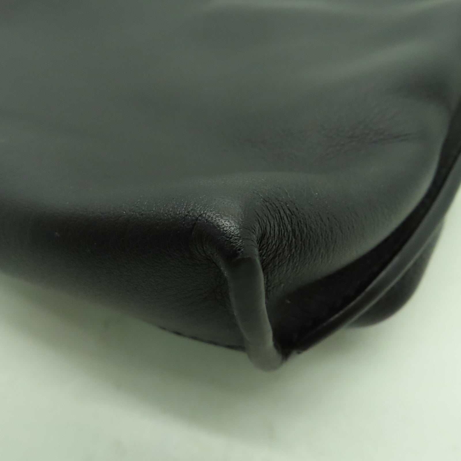 LOEWE 羊皮皮革Mini Flamenco Clutch With Chain金扣鏈帶肩背袋黑色