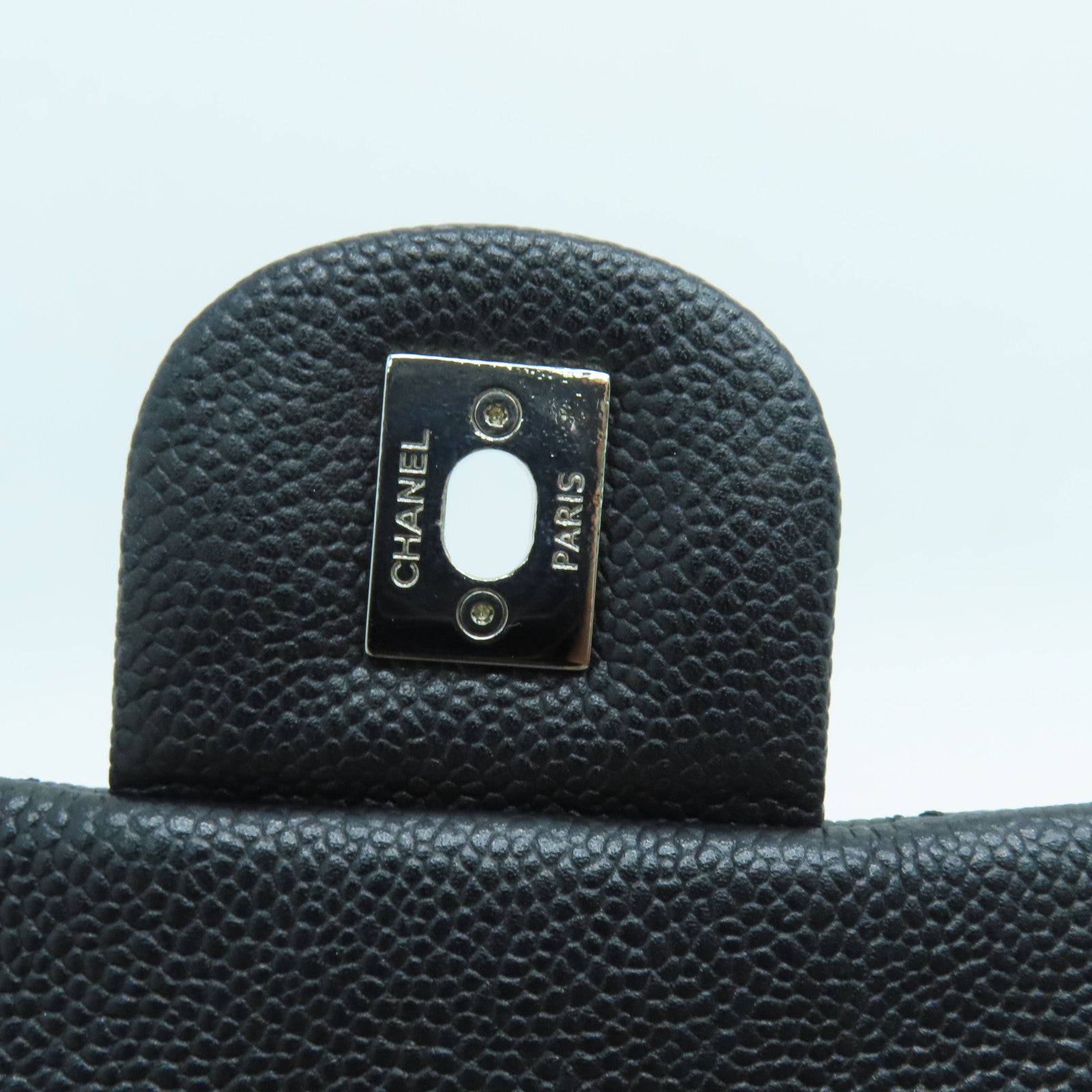 CHANEL 菱格Caviar皮革Chain Shoulder链带肩背袋银扣黑色