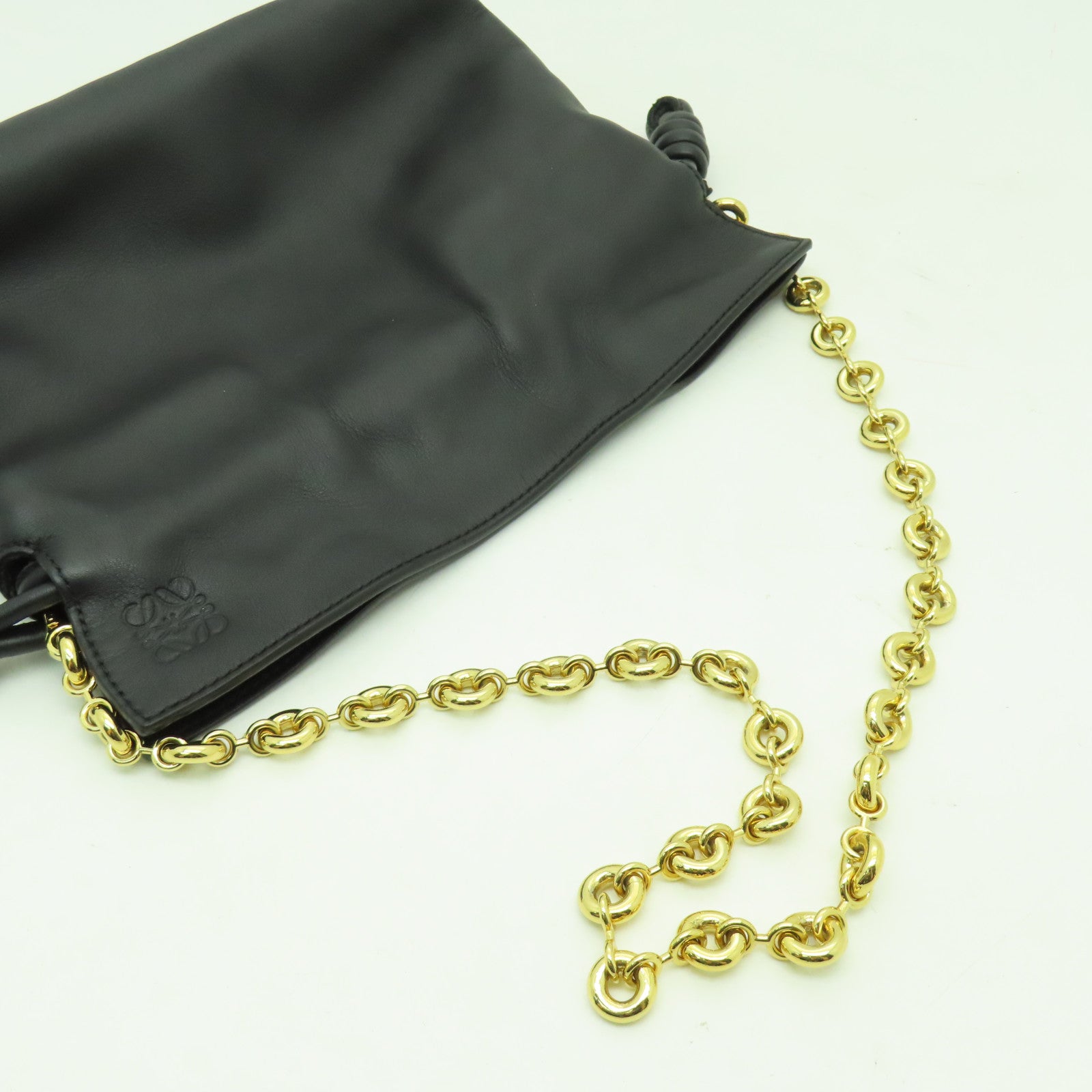 LOEWE 羊皮皮革Mini Flamenco Clutch With Chain金扣鏈帶肩背袋黑色