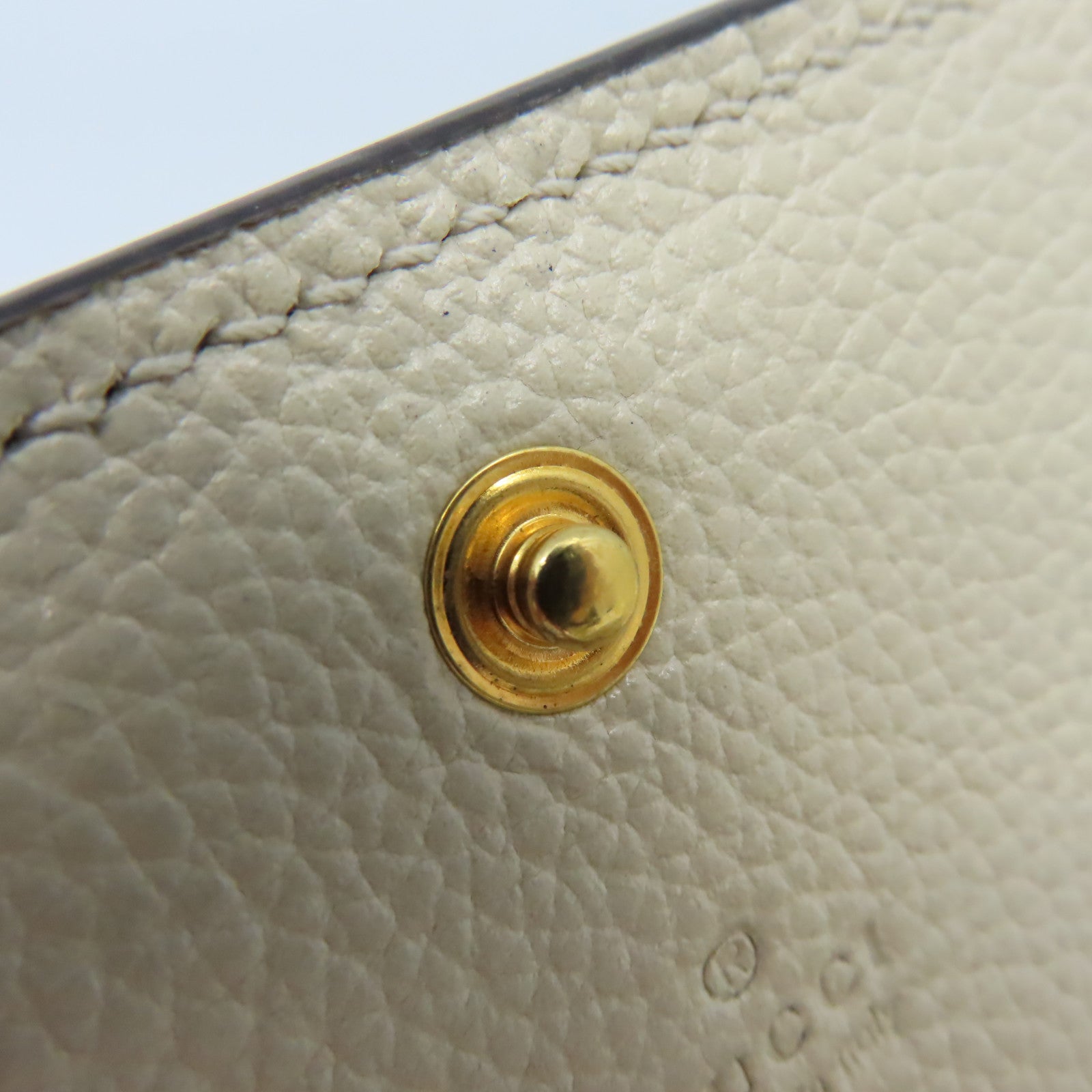 GUCCI 牛皮皮革Chain Wallet錢包米白色