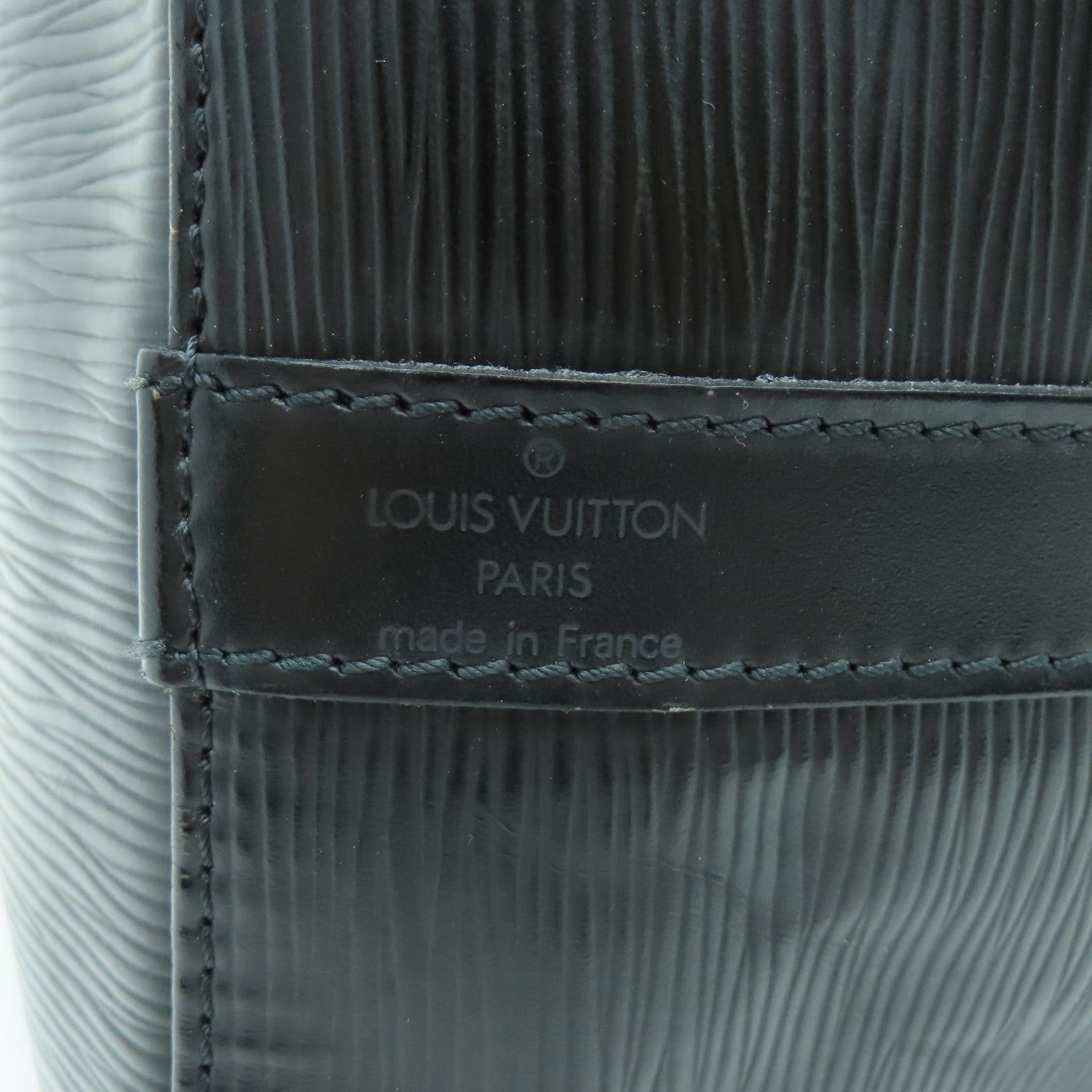 LOUIS VUITTON Epi Petit Noe金扣肩背袋黑色