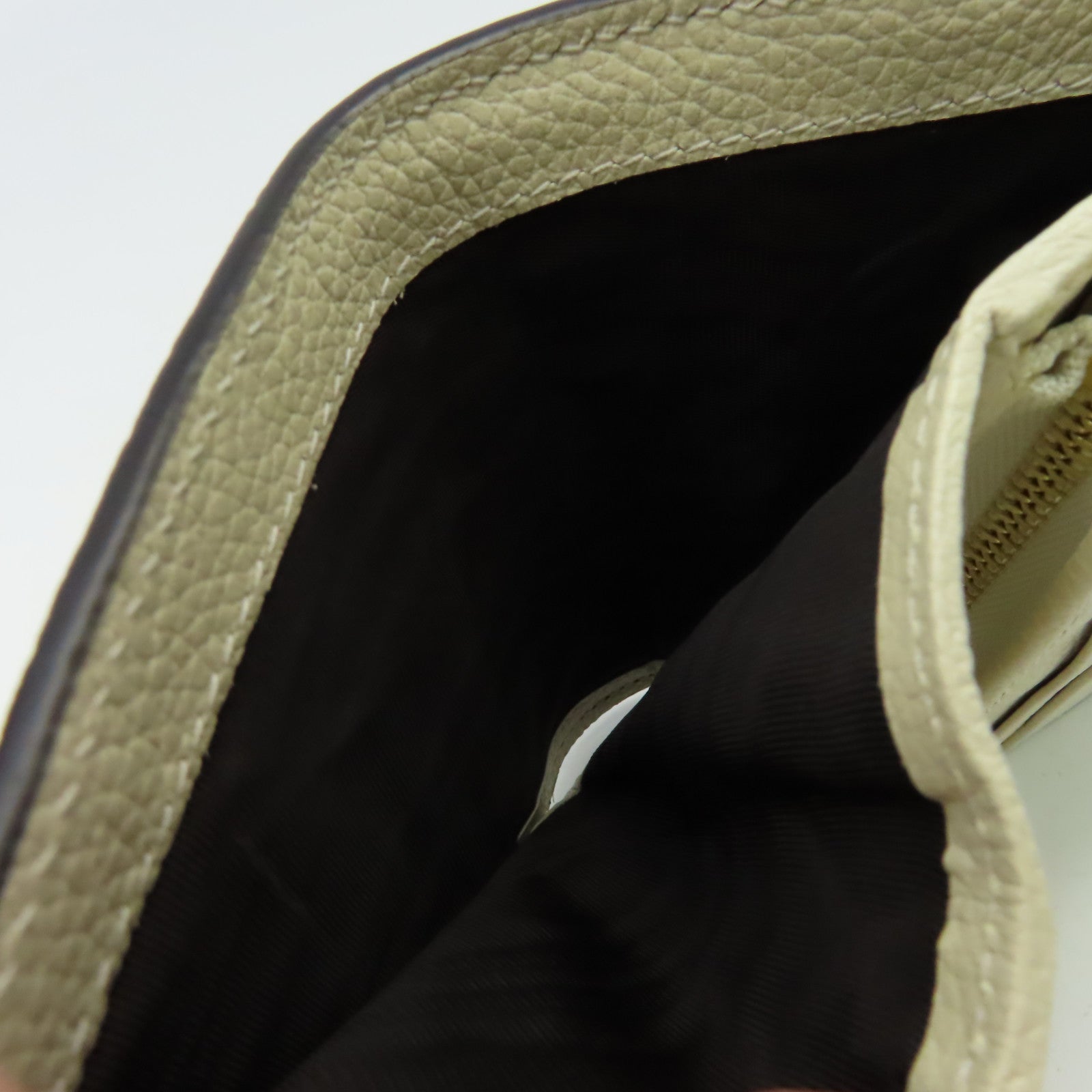 GUCCI 牛皮皮革Chain Wallet錢包米白色