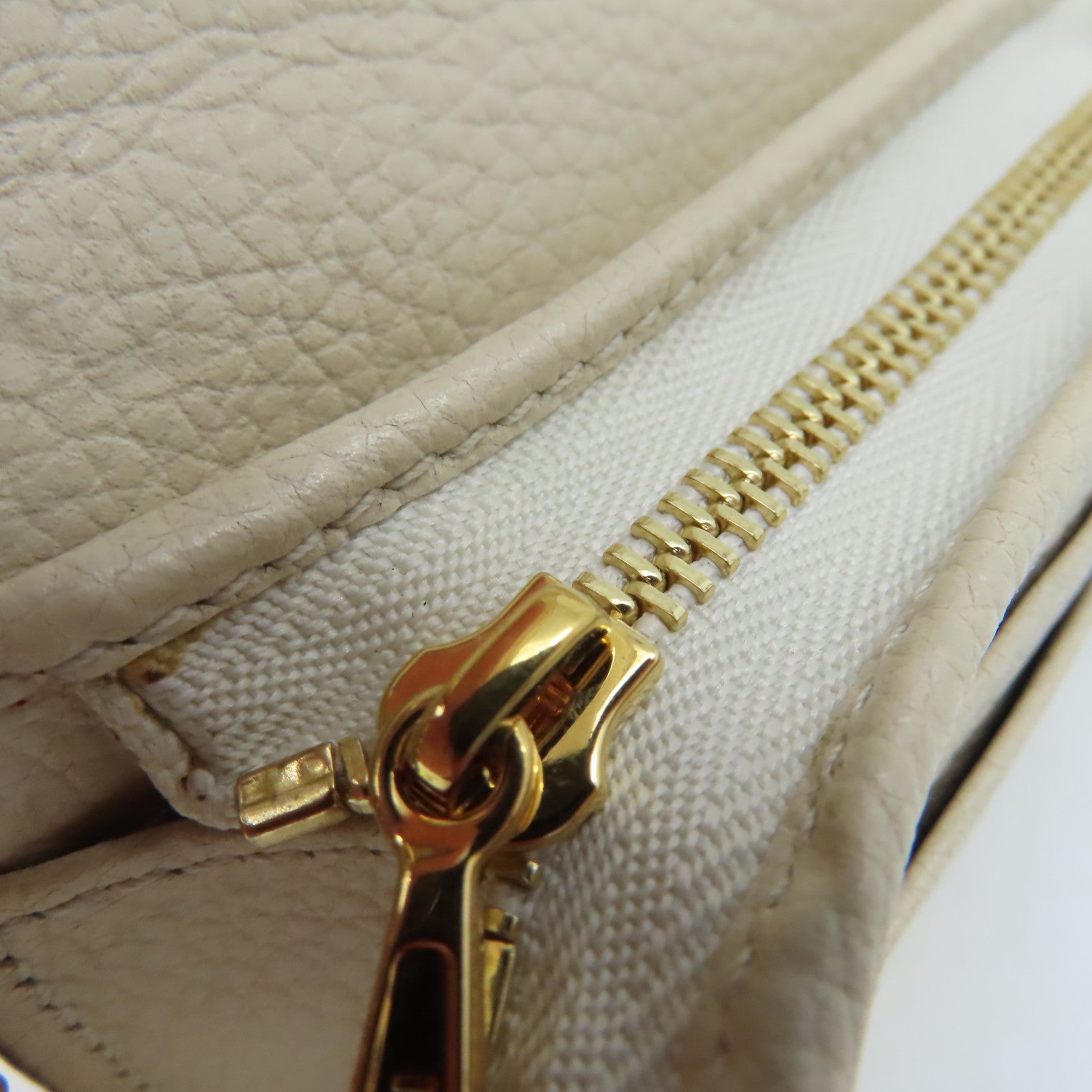 GUCCI 牛皮皮革Chain Wallet錢包米白色