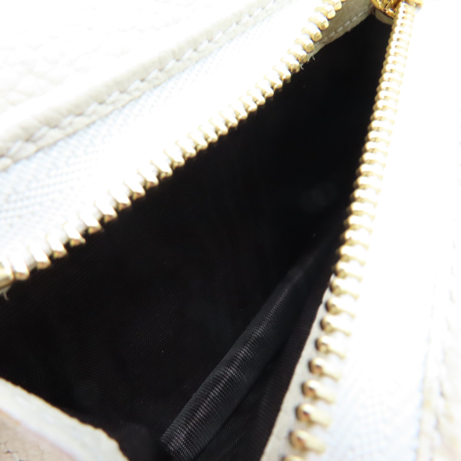 GUCCI 牛皮皮革Chain Wallet錢包米白色