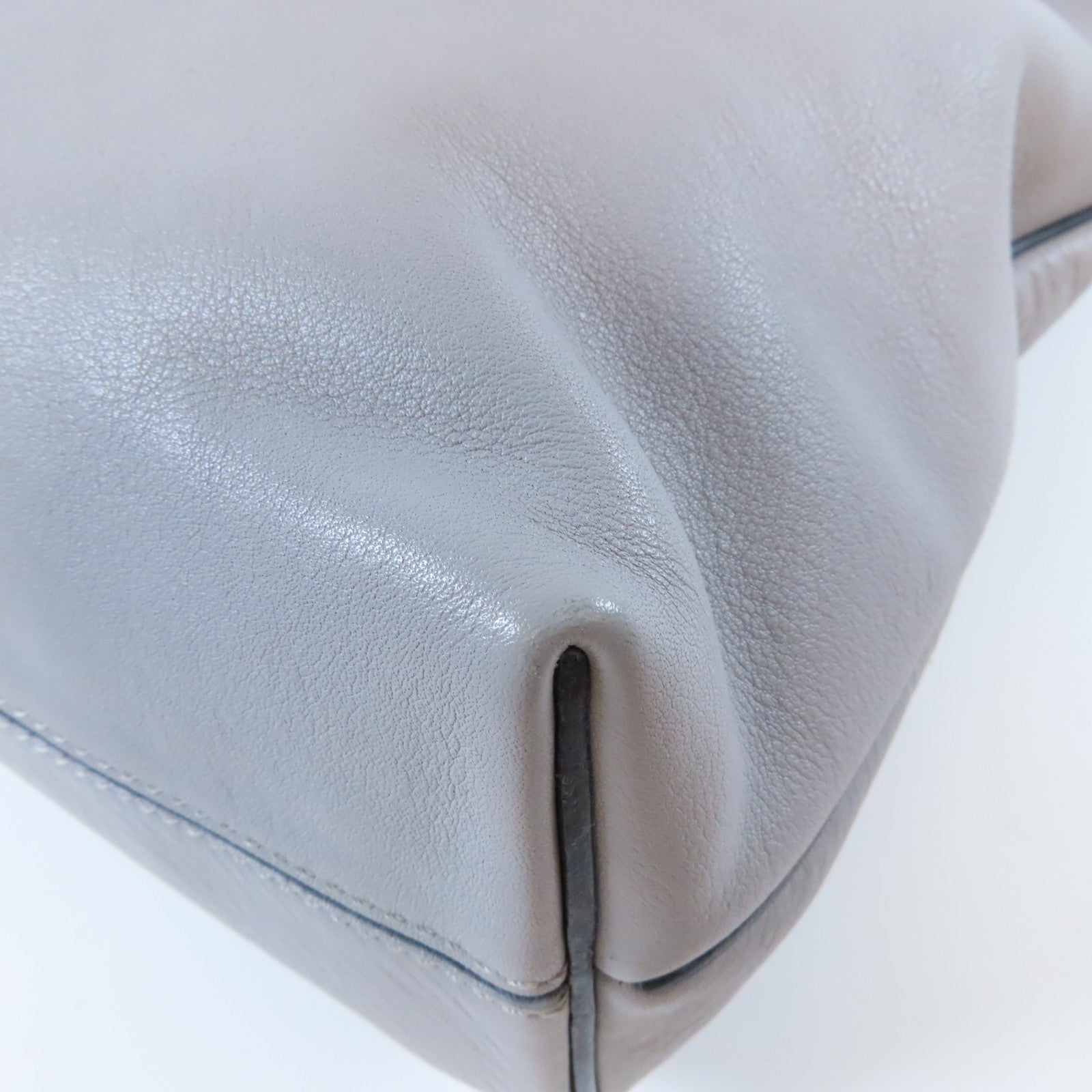 LOEWE 牛皮皮革Shoulder Bag銀扣肩背袋灰色