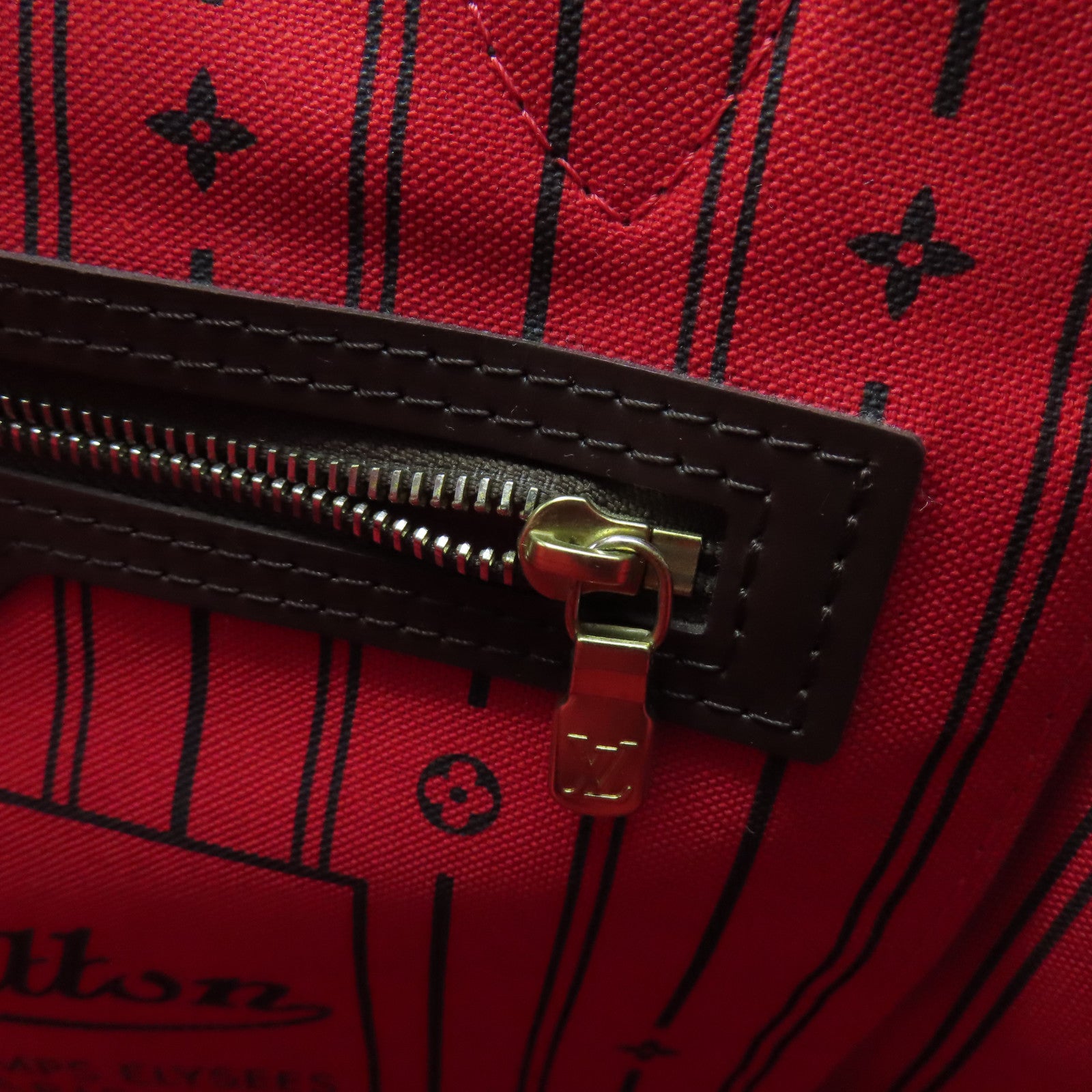 LOUIS VUITTON Damier Neverfull MM gold buckle handle bag brown
