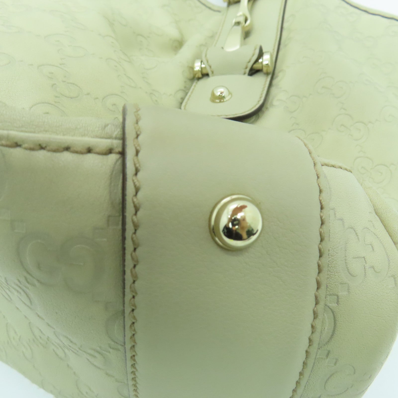 GUCCI 牛皮皮革Shoulder Bag金扣肩背袋白色