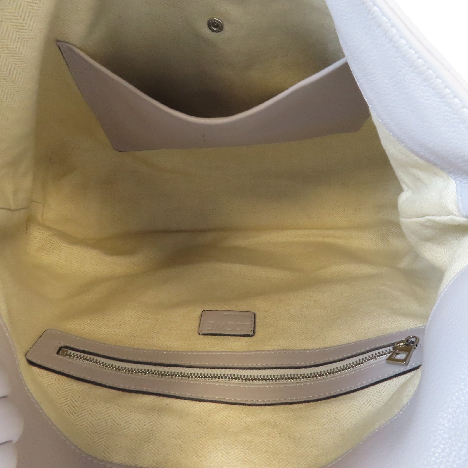 LOEWE 牛皮皮革Shoulder Bag銀扣肩背袋灰色