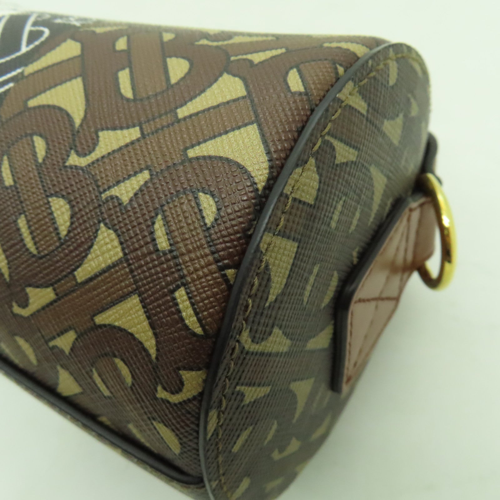 BURBERRY 塗層皮革Barrel Bag金扣肩背袋啡色