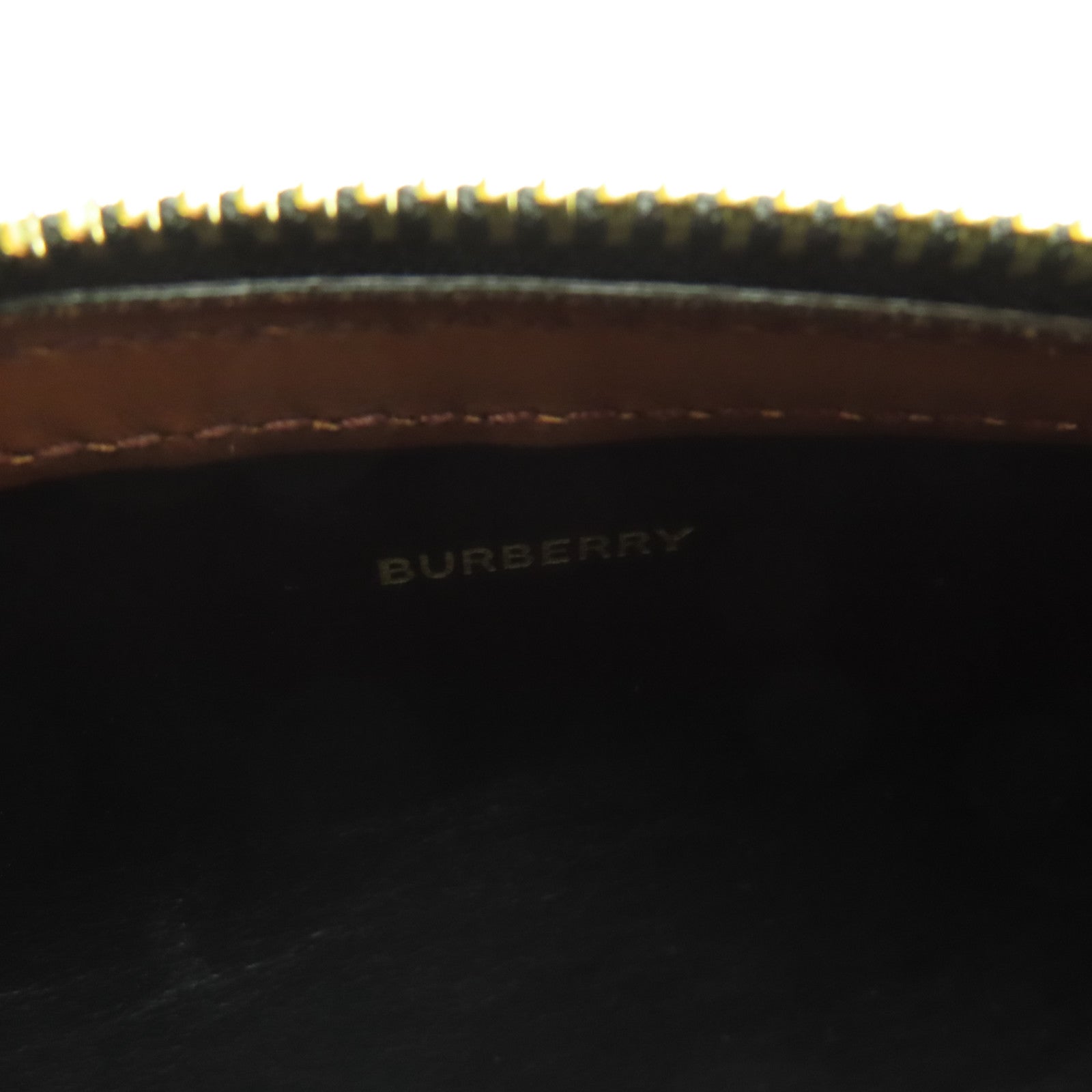 BURBERRY 塗層皮革Barrel Bag金扣肩背袋啡色