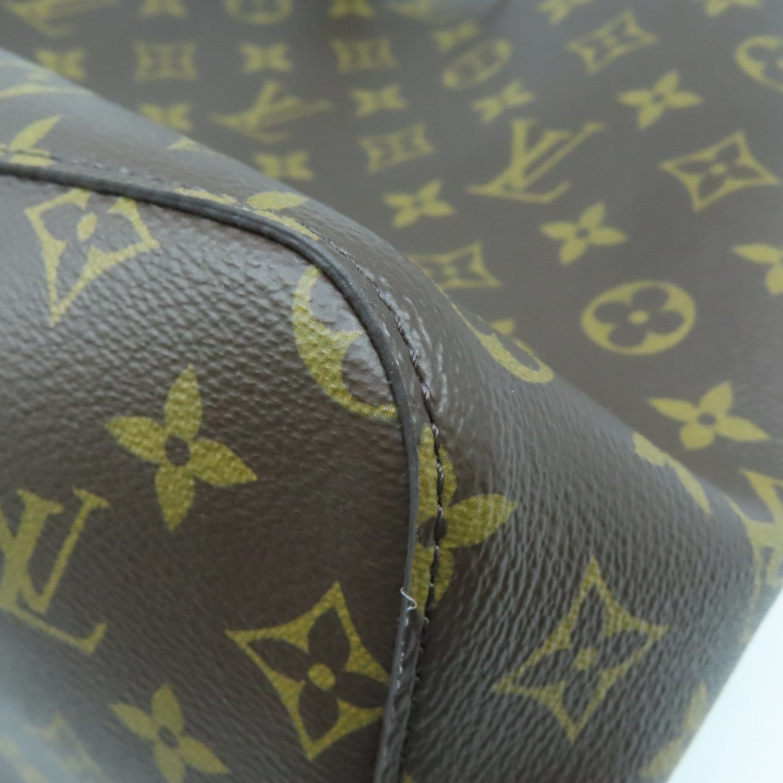 LOUIS VUITTON Monogram Neo Noe金扣肩背袋啡色/黑色