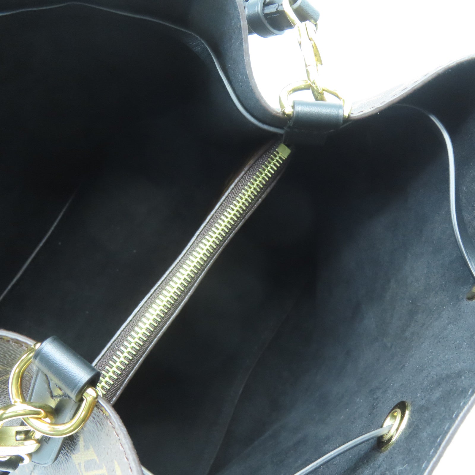 LOUIS VUITTON Monogram Neo Noe金扣肩背袋啡色/黑色