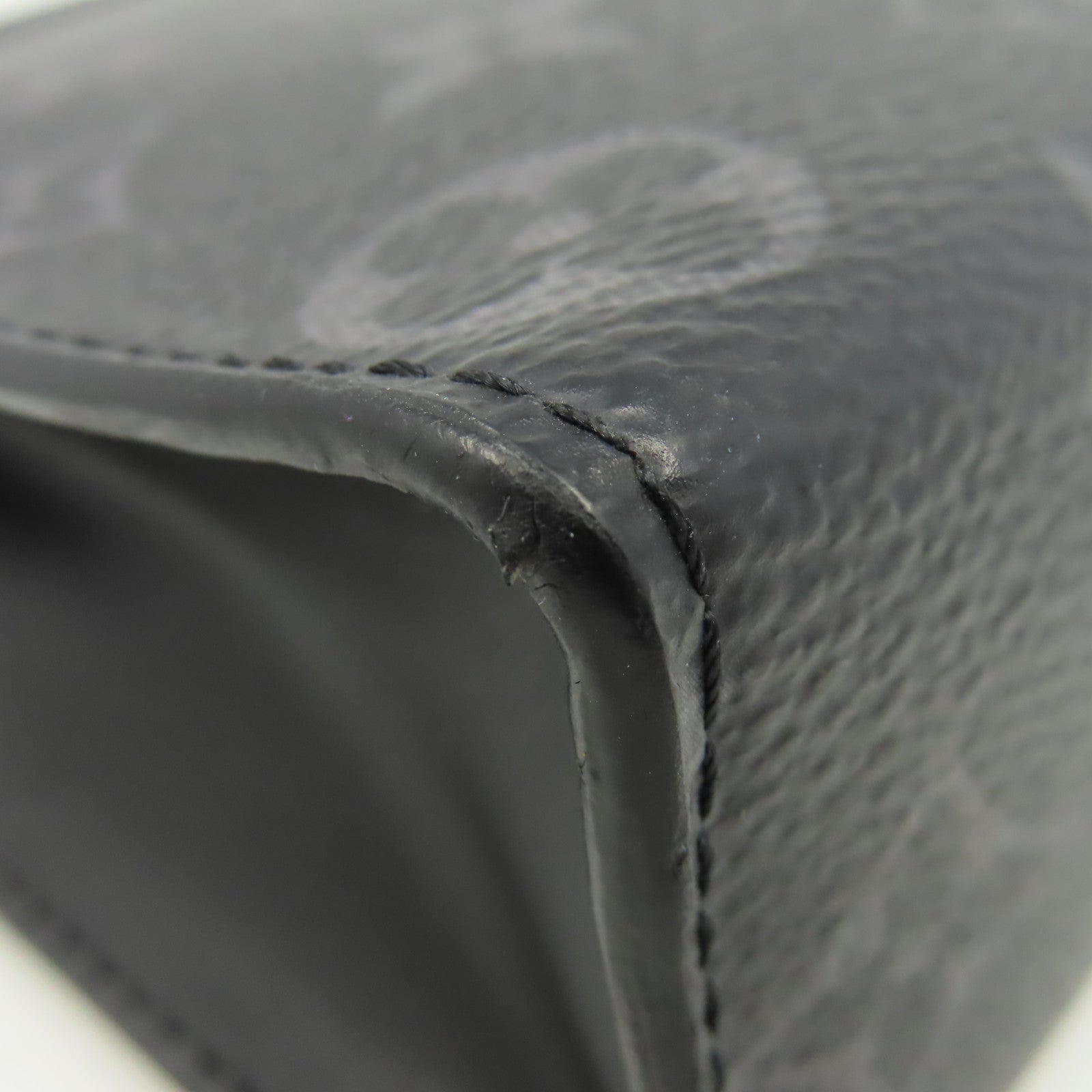 LOUIS VUITTON Monogram Eclipse Pochette Voyage MM Clutch銀扣手拿包黑色