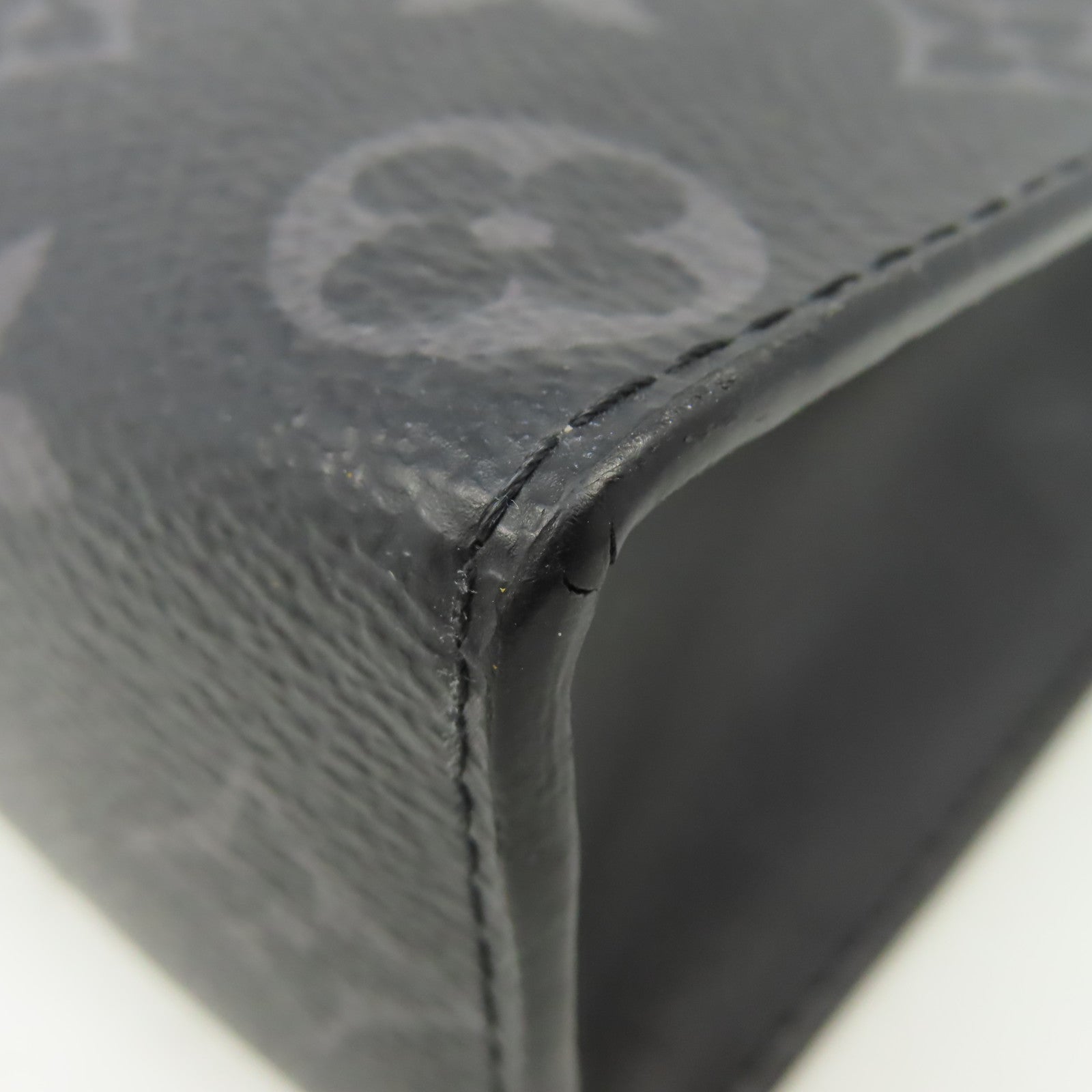 LOUIS VUITTON Monogram Eclipse Pochette Voyage MM Clutch銀扣手拿包黑色