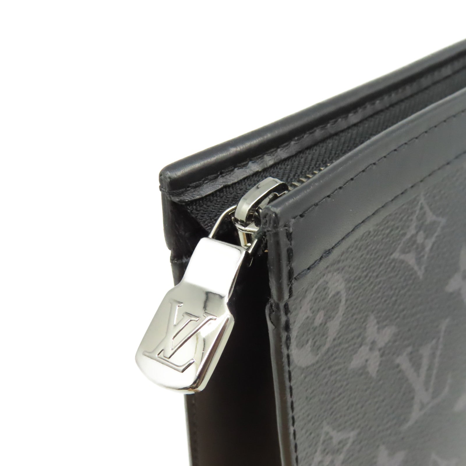LOUIS VUITTON Monogram Eclipse Pochette Voyage MM Clutch銀扣手拿包黑色