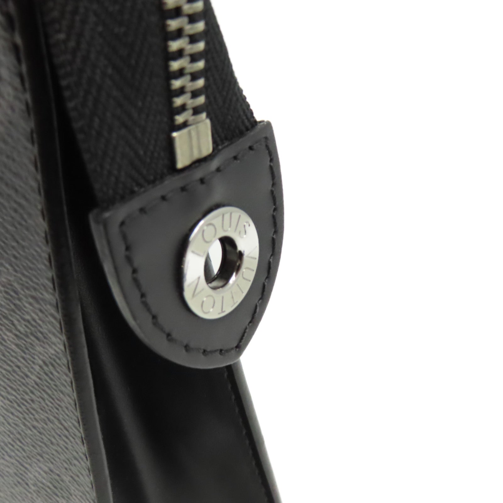 LOUIS VUITTON Monogram Eclipse Pochette Voyage MM Clutch銀扣手拿包黑色