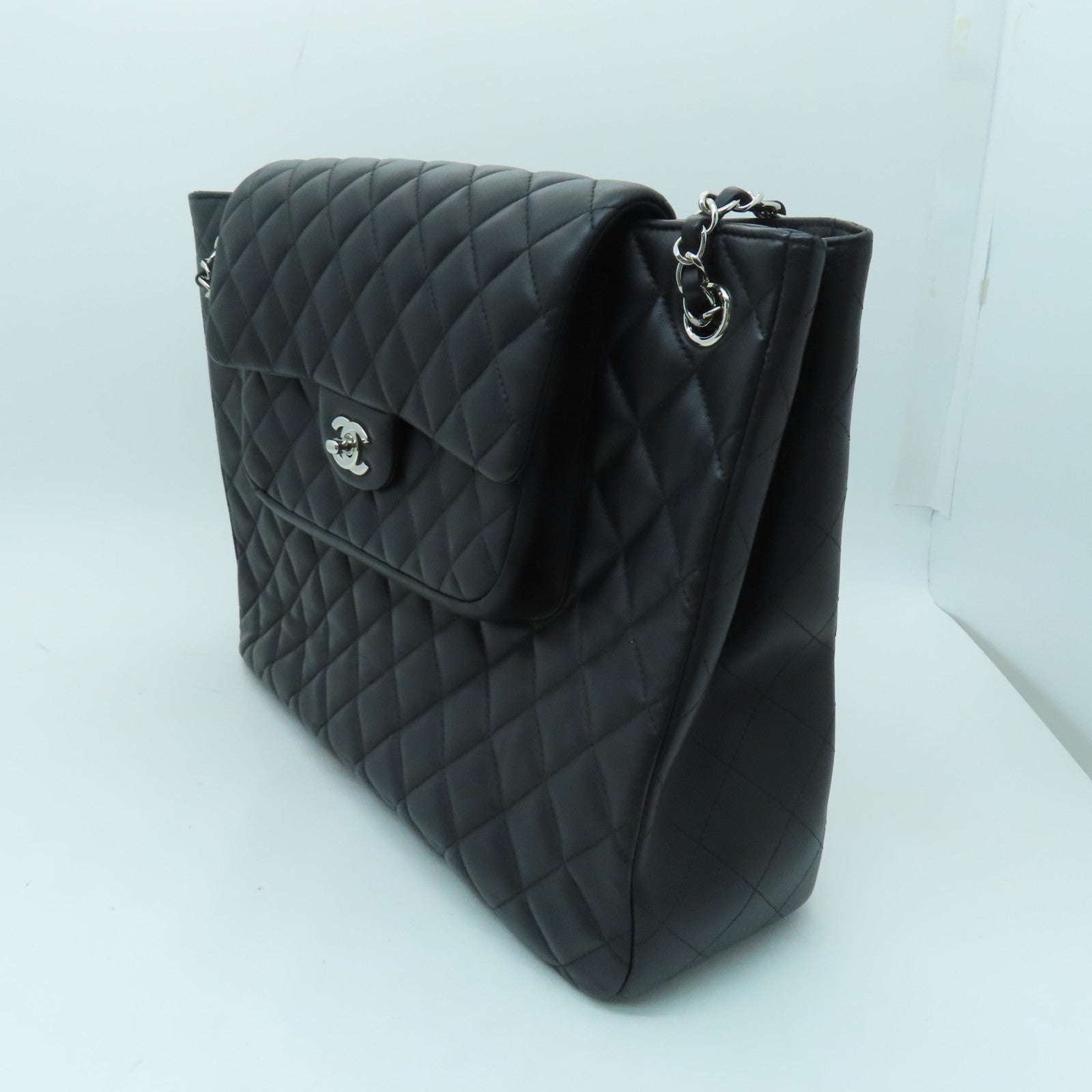 CHANEL 菱格羊皮皮革Totebag銀扣鏈帶肩背袋黑色