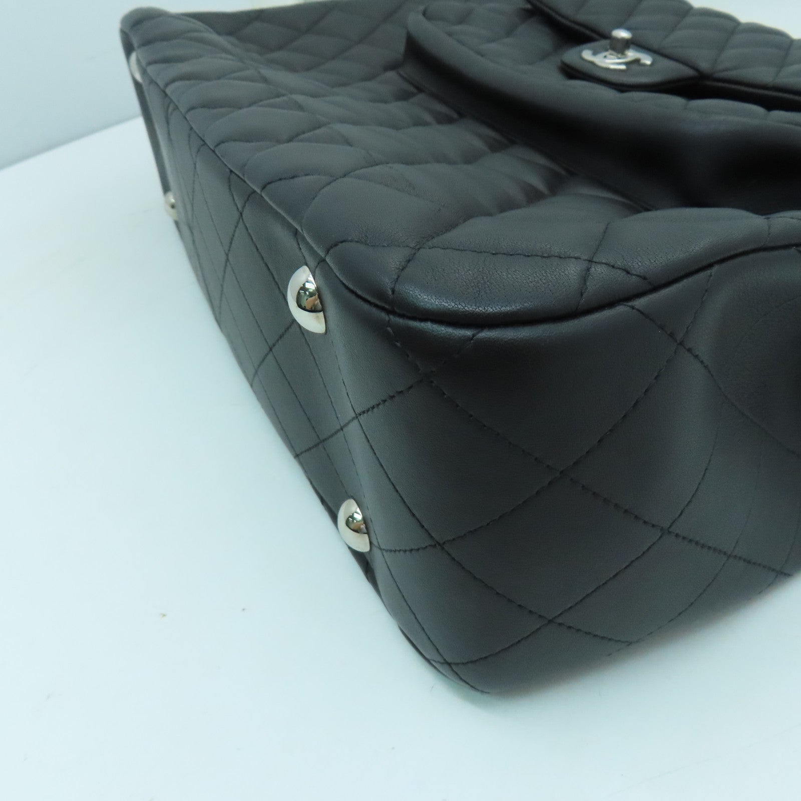 CHANEL 菱格羊皮皮革Totebag銀扣鏈帶肩背袋黑色
