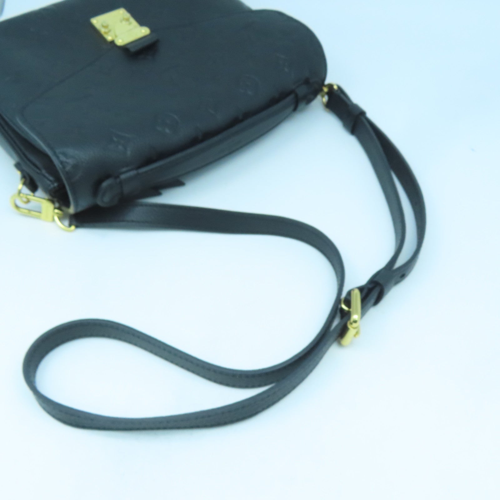 LOUIS VUITTON Monogram Empreinte Pochette Metis金扣手挽肩背兩用袋黑色