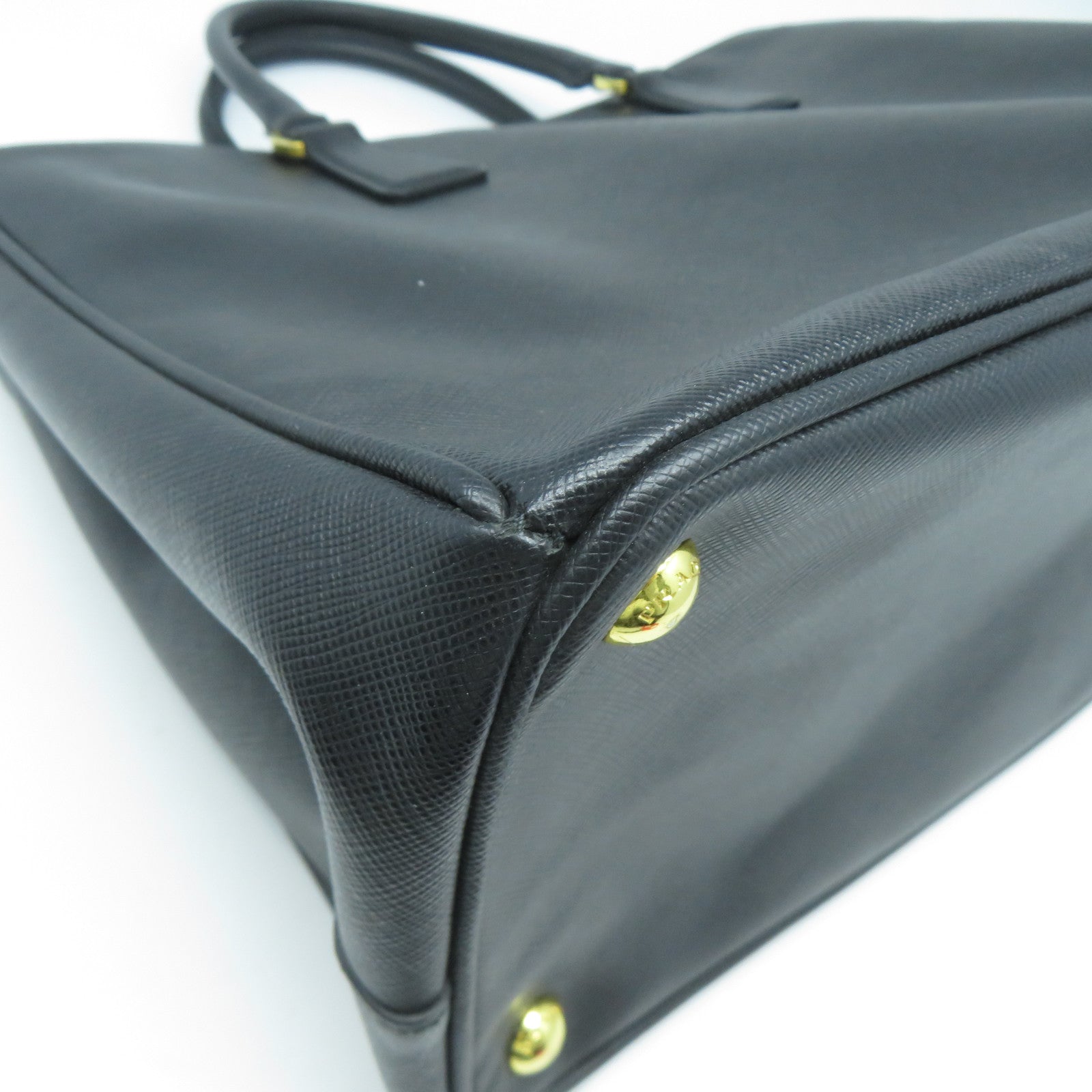 PRADA Saffiano皮革Handbag金扣手挽袋黑色