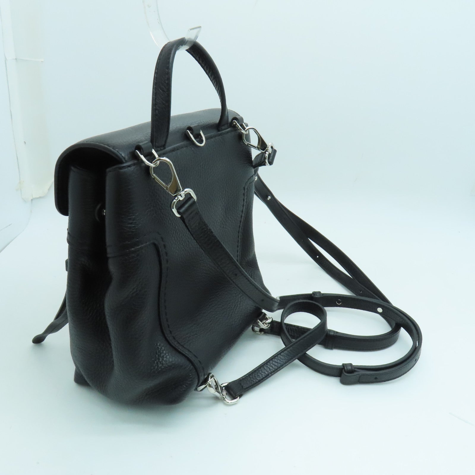 TOD’S 牛皮皮革Backpack銀扣背包黑色
