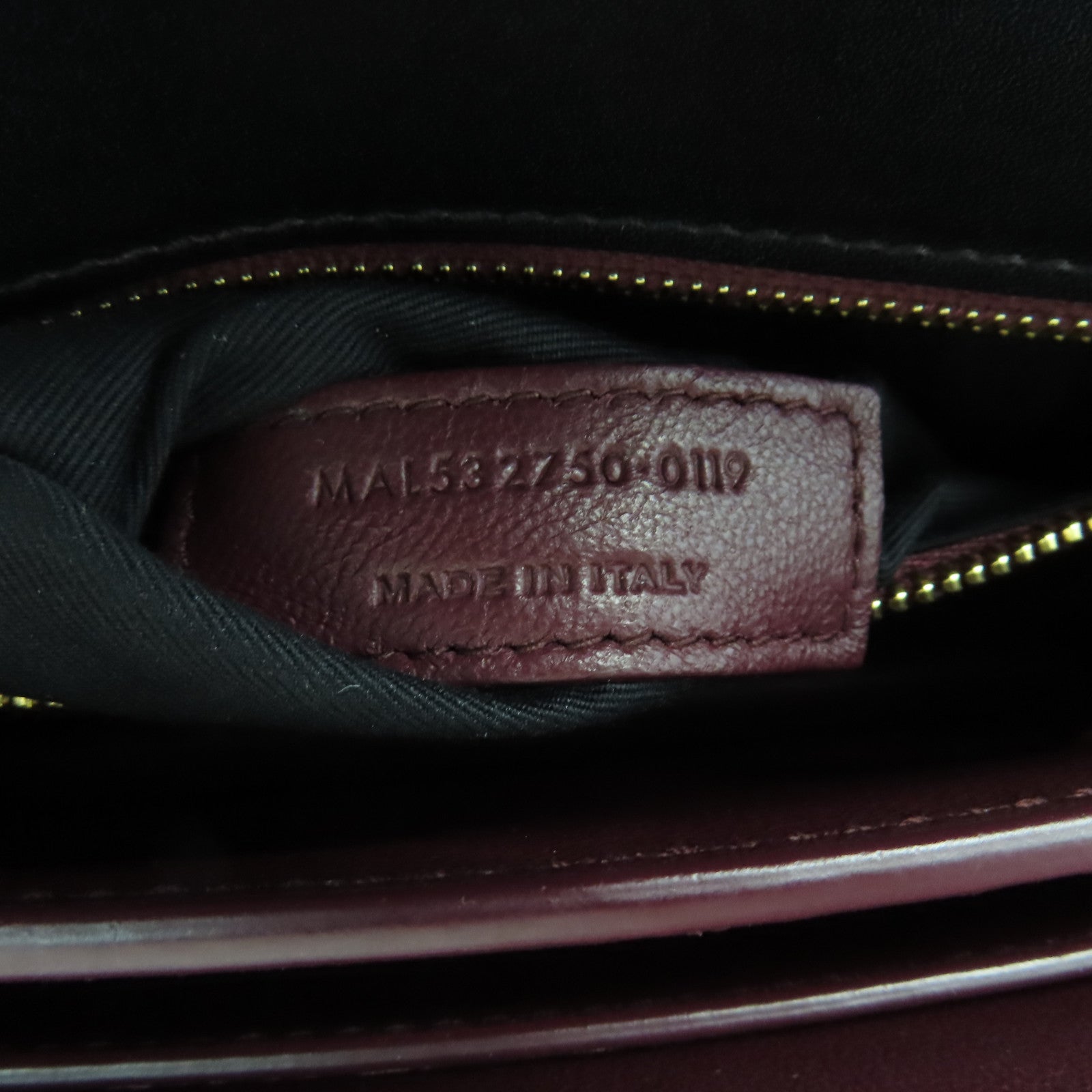 YVES SAINT LAURENT 牛皮皮革Chain Shoulder金扣鏈帶肩背袋黑色
