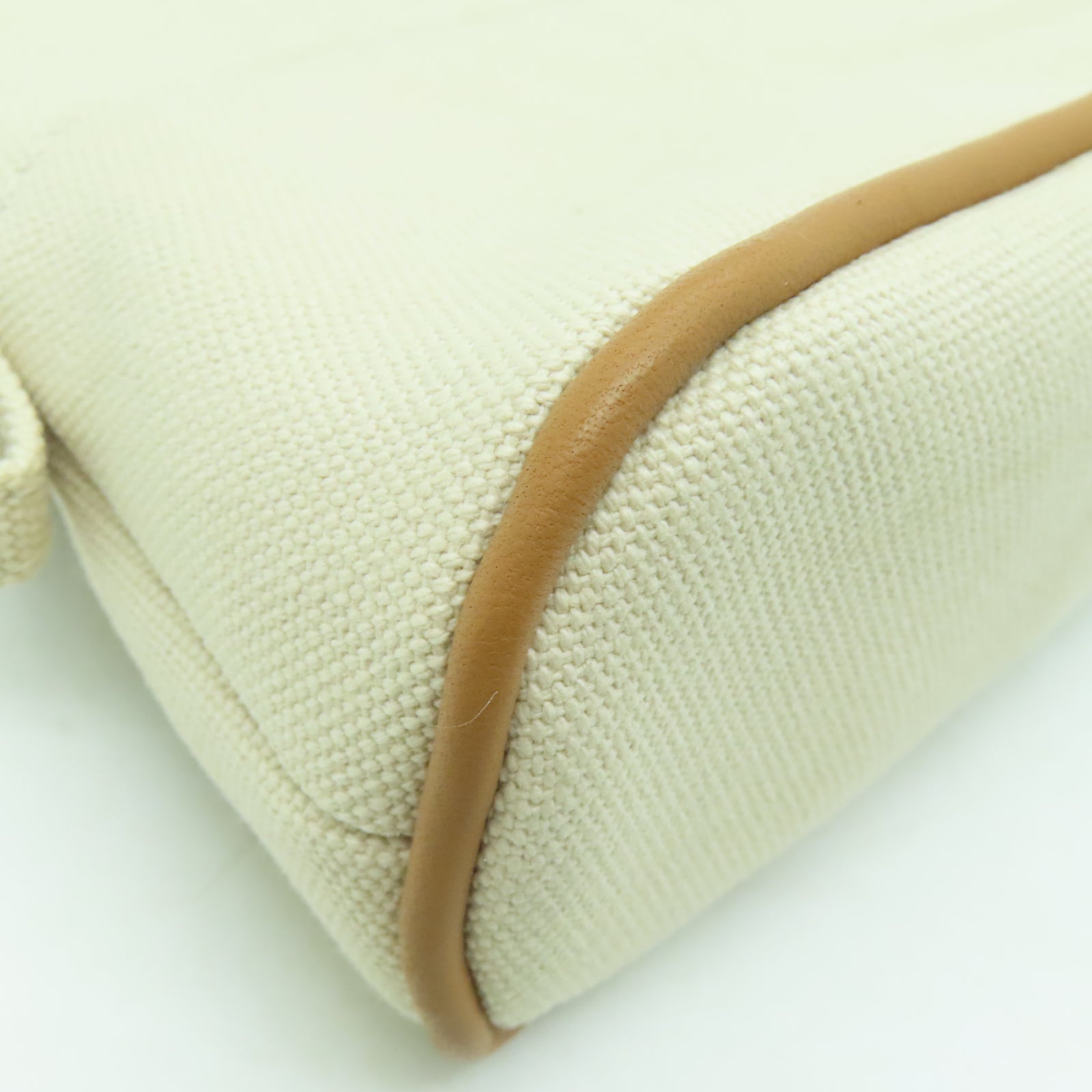 HERMES 帆布Bolide Pouch銀扣手拿包米色
