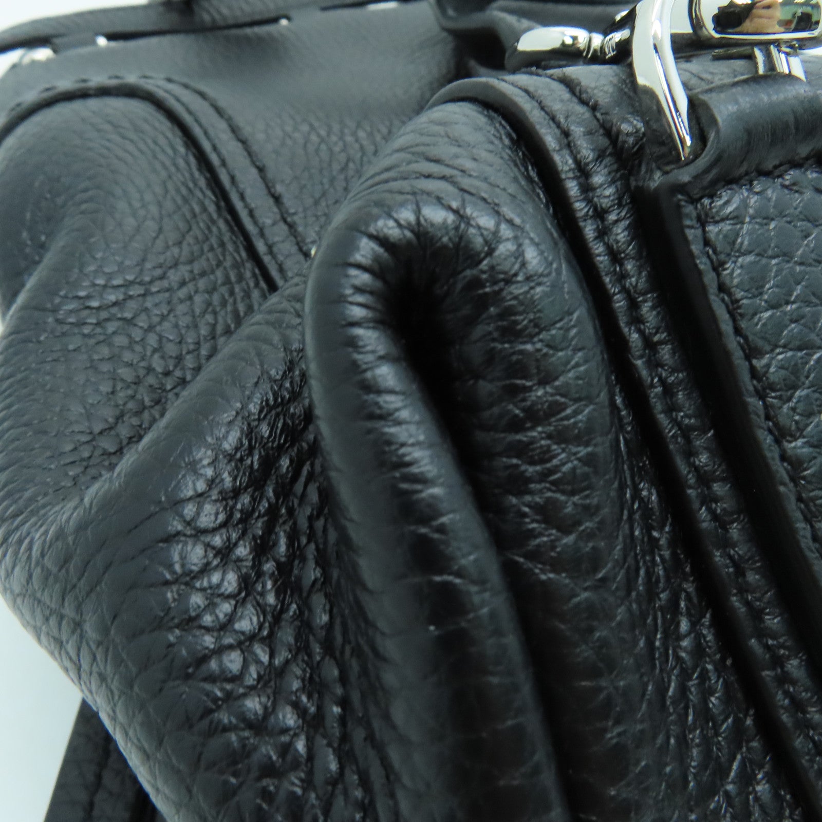 TOD’S 牛皮皮革Backpack銀扣背包黑色